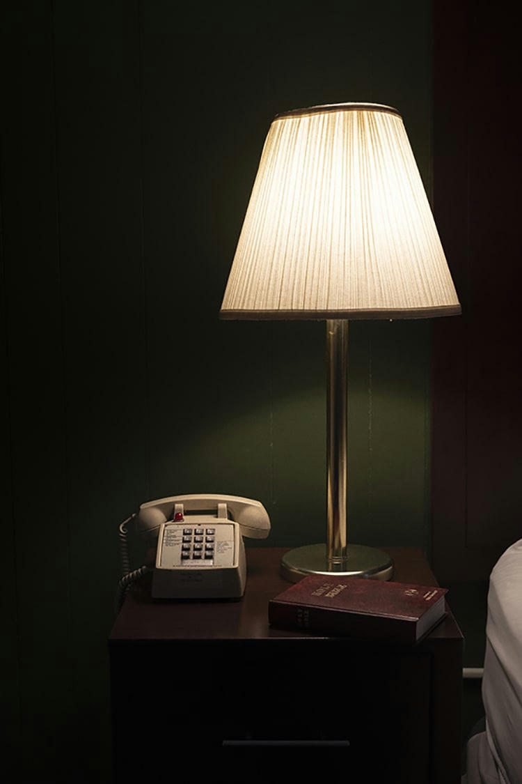 CHAMBRE 314 - Photographie d'art de Romain Farge 60x90 cm sur plexi