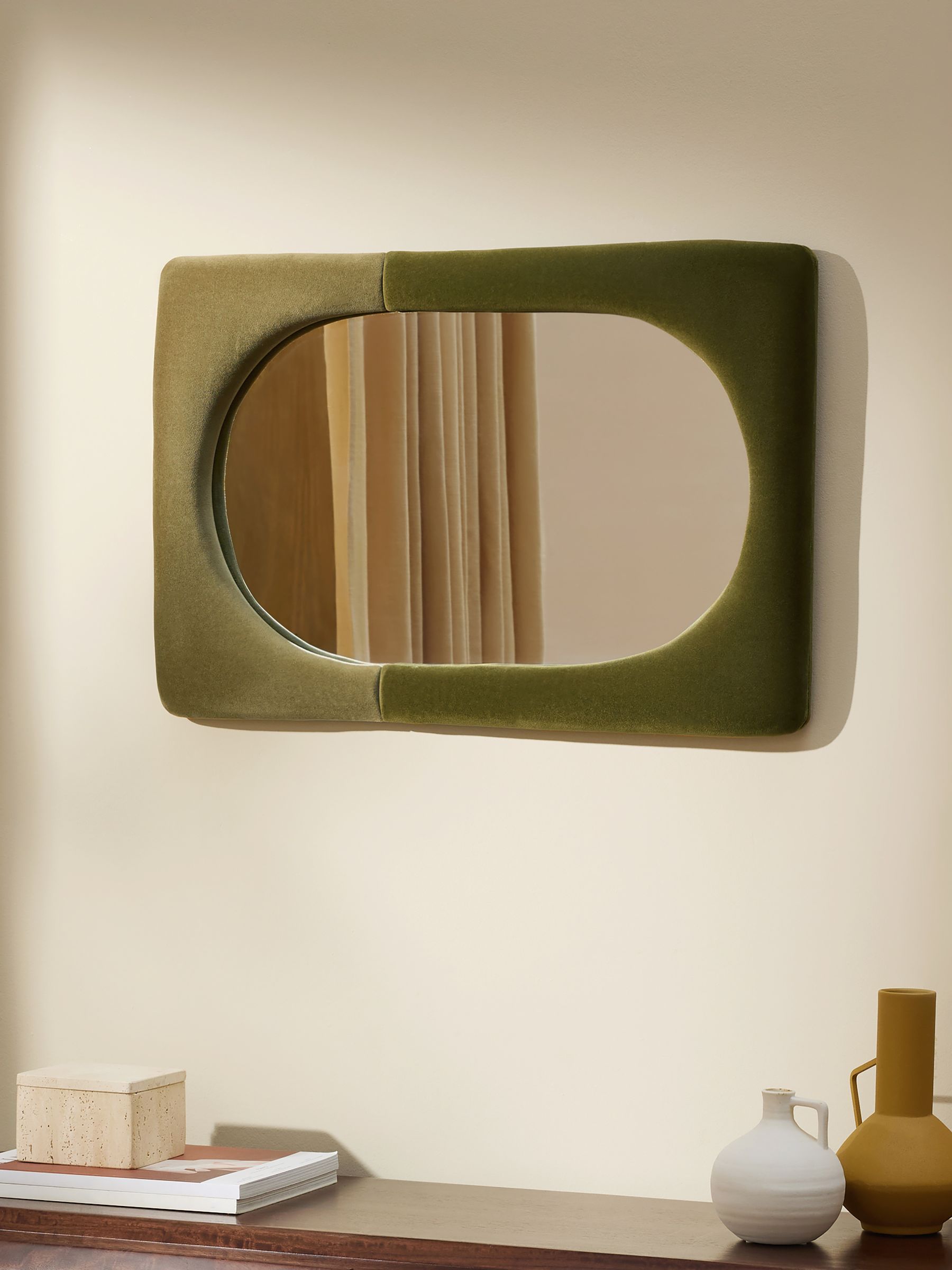 Selene Velvet Mirror in Green