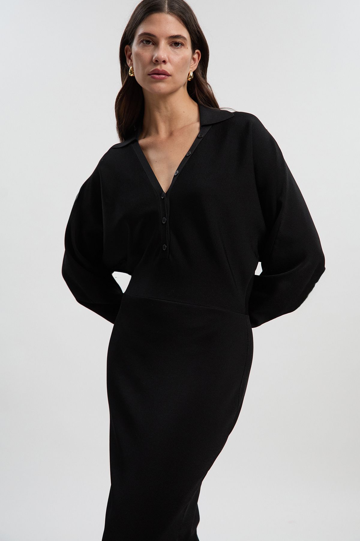KarenMillen Viscose Blend Slinky Batwing Button Neck Knit Midi Dress