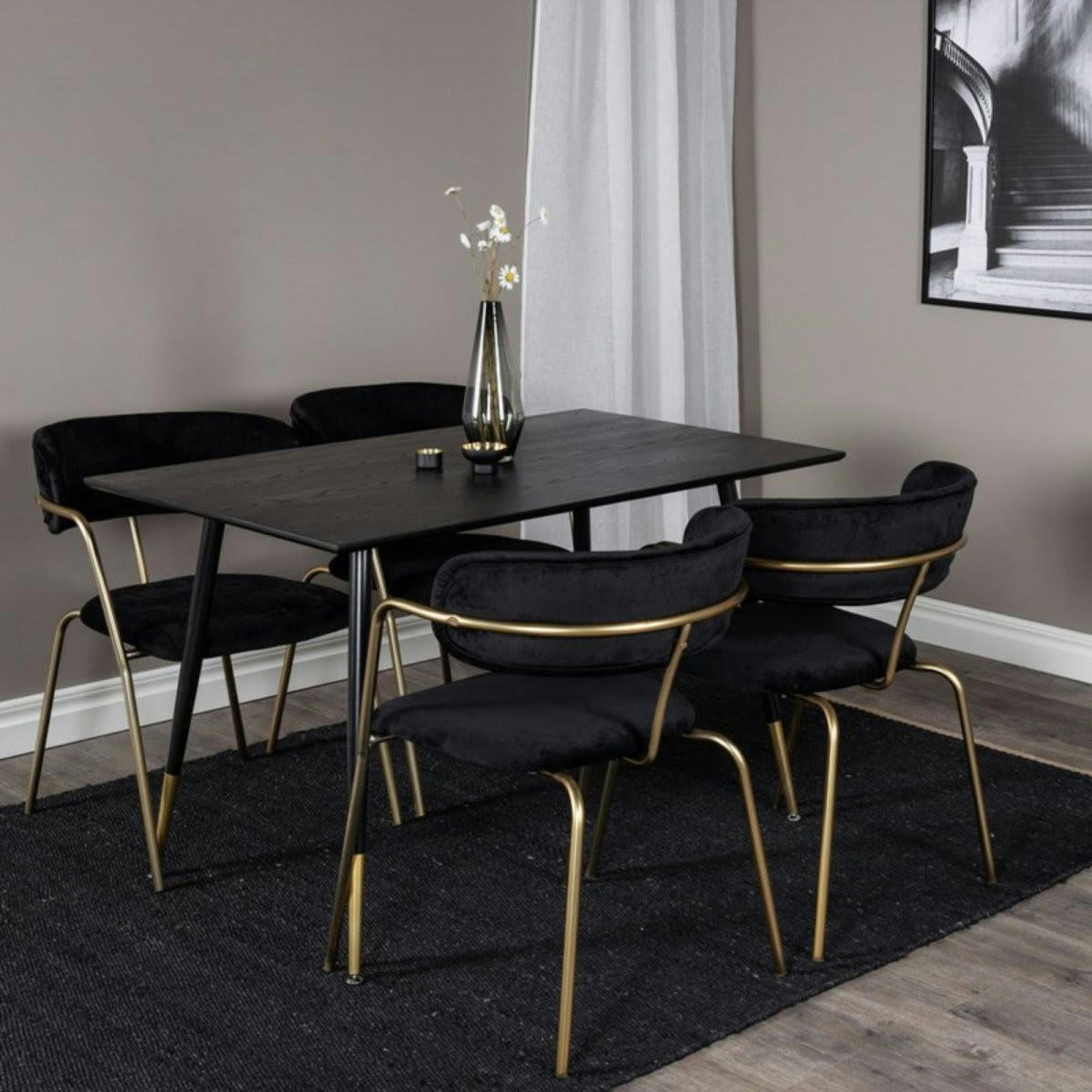 DALA - Table à manger en bois noir pieds dorés