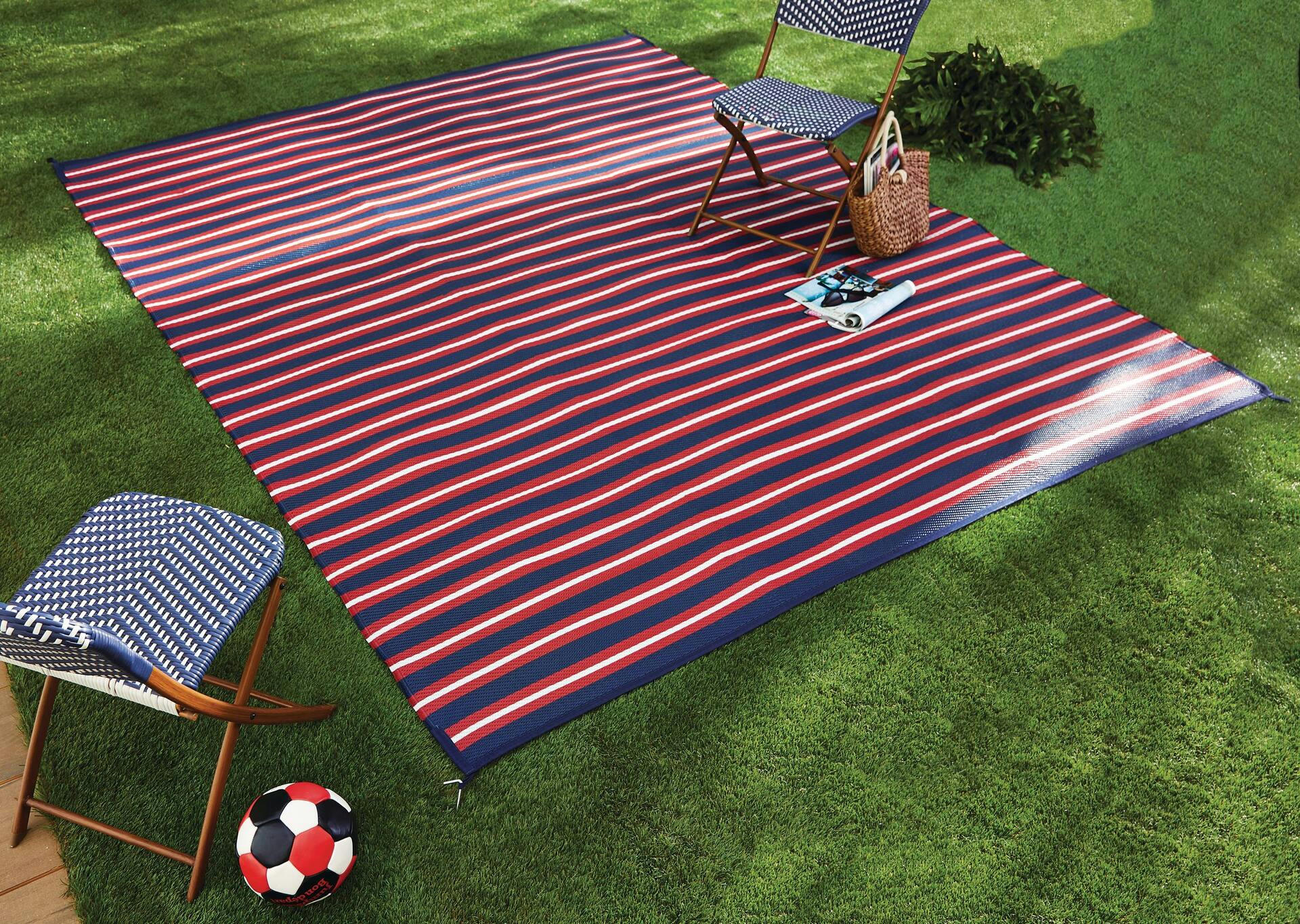 CANVAS Brigis Foldable Indoor/Outdoor Rug, 8-ft x 10-ft