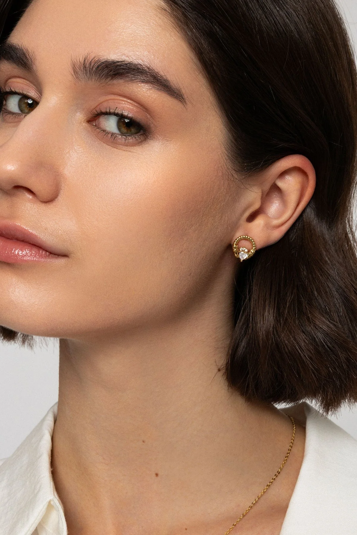 Gold Stone Claddagh Stud Earrings