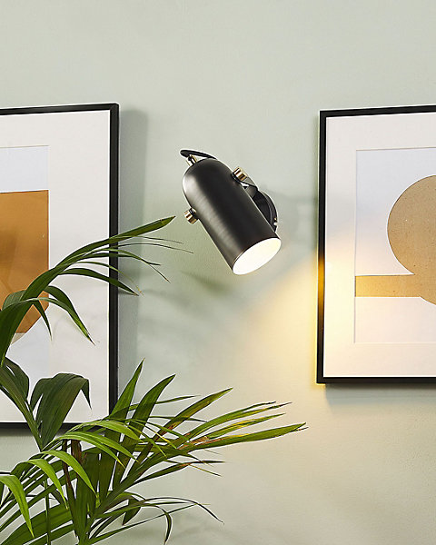 Lampe murale en métal noir 1 spot TYRIA