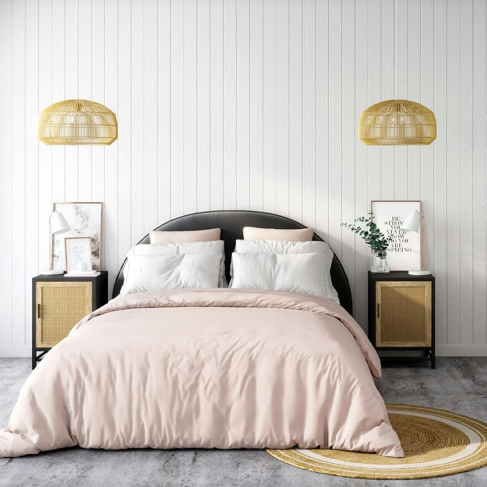 IRIS - Table de chevet en bois de manguier et cannage