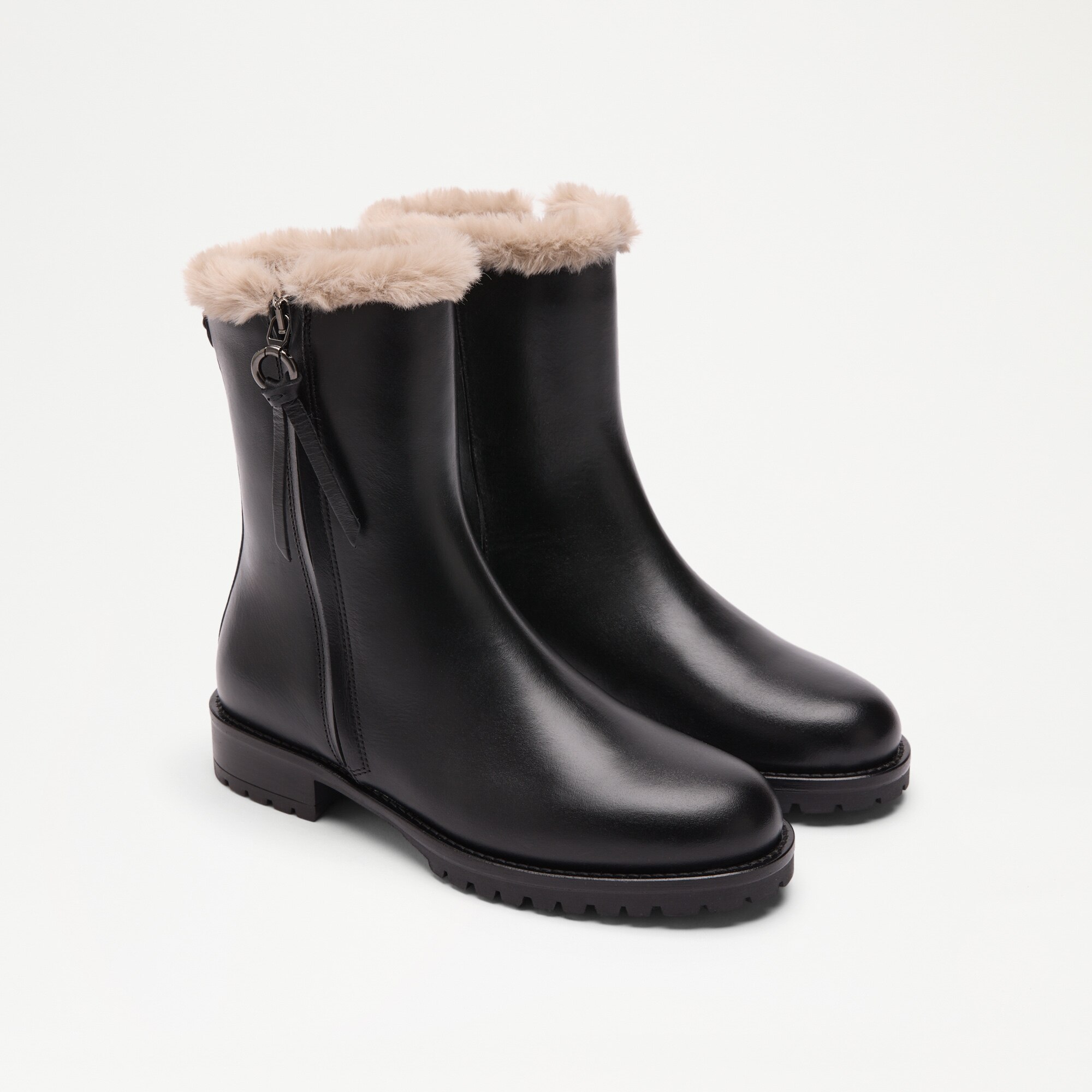Lake<br>Side Zip Faux Fur Lined Boot