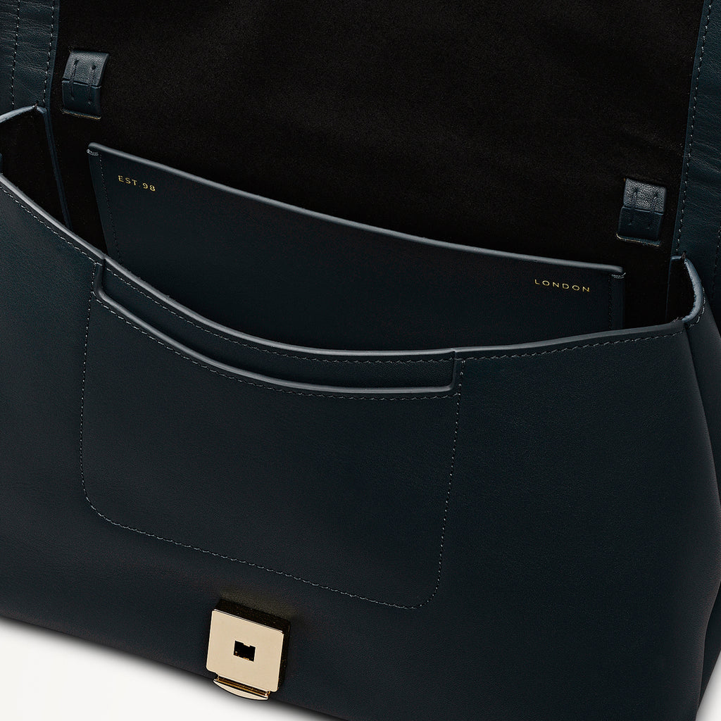 Mercer Street - Medium Flapover Shoulder