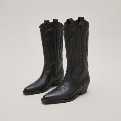 Bottes à bouts pointus et surpiqures apparentesen cuir grainé noir | DELEA