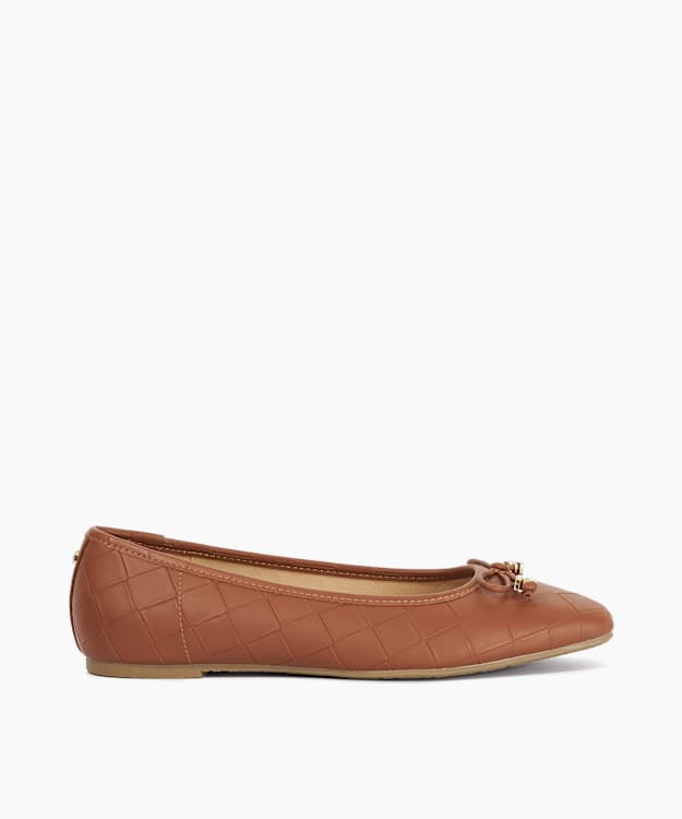 Hampers Tan - Quilted Ballet Flats