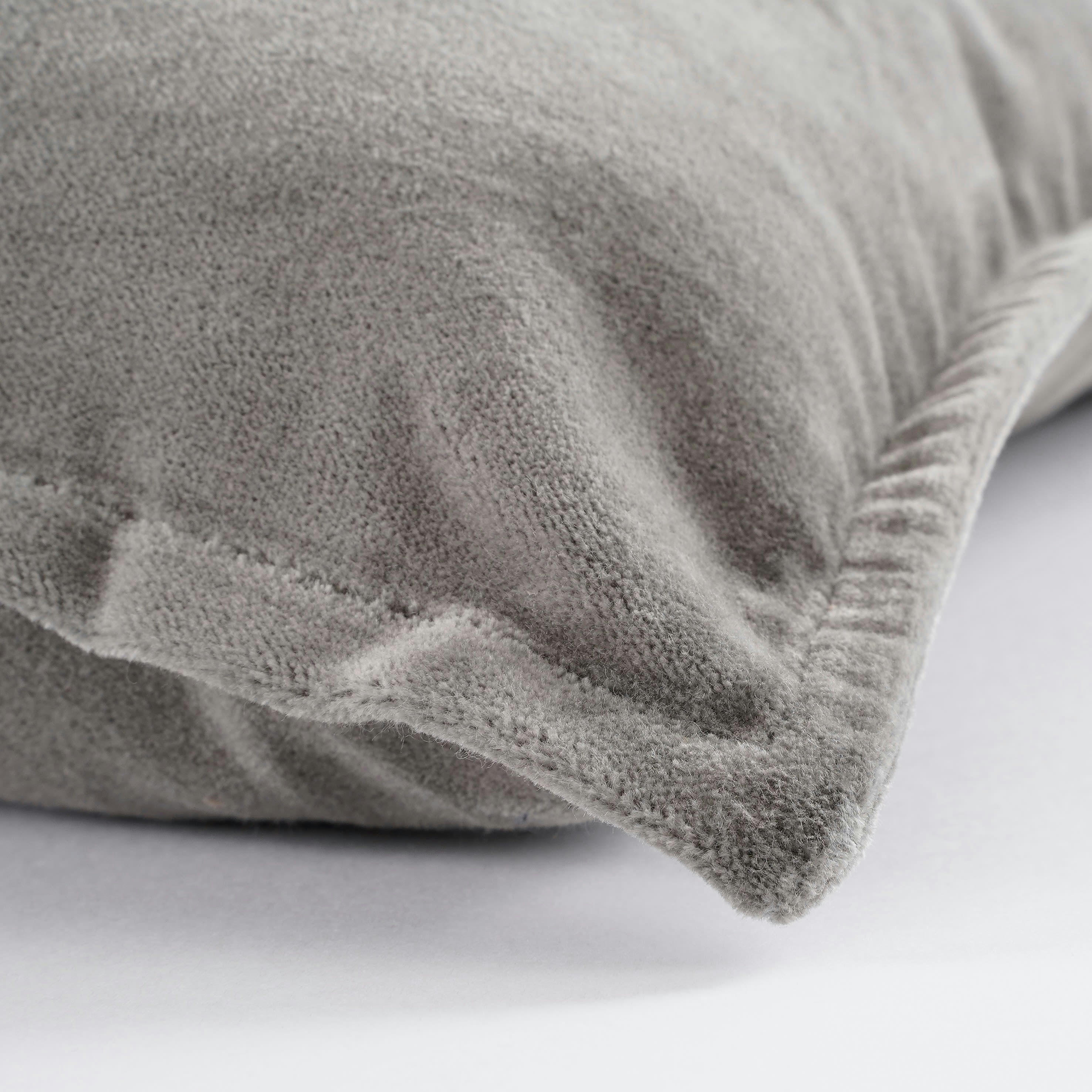 CHARME - Coussin en velours anthracite 50x50