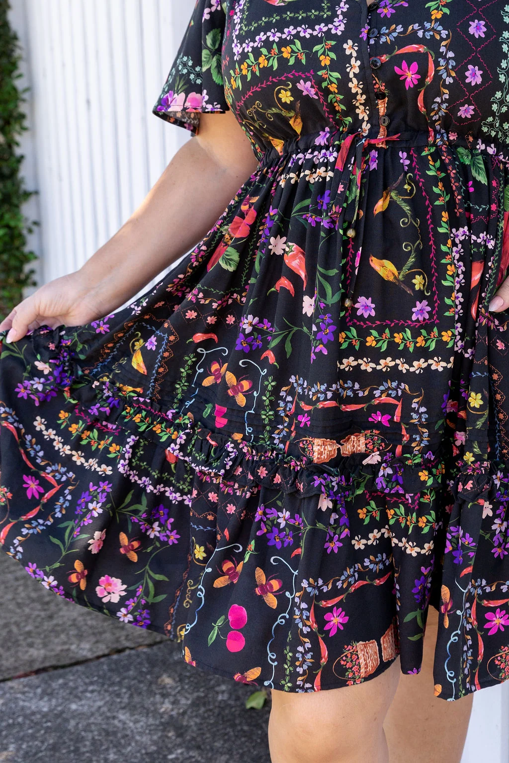 Lisa Dress in Sweet Bee