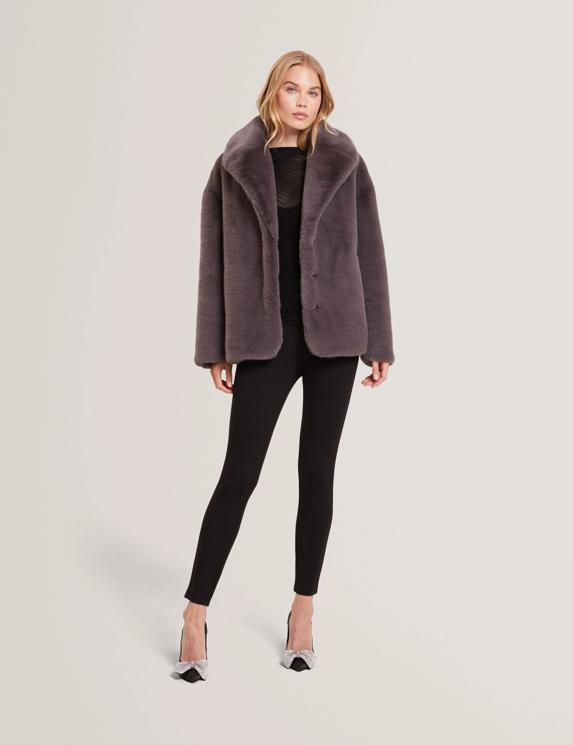 FIELA | GREY