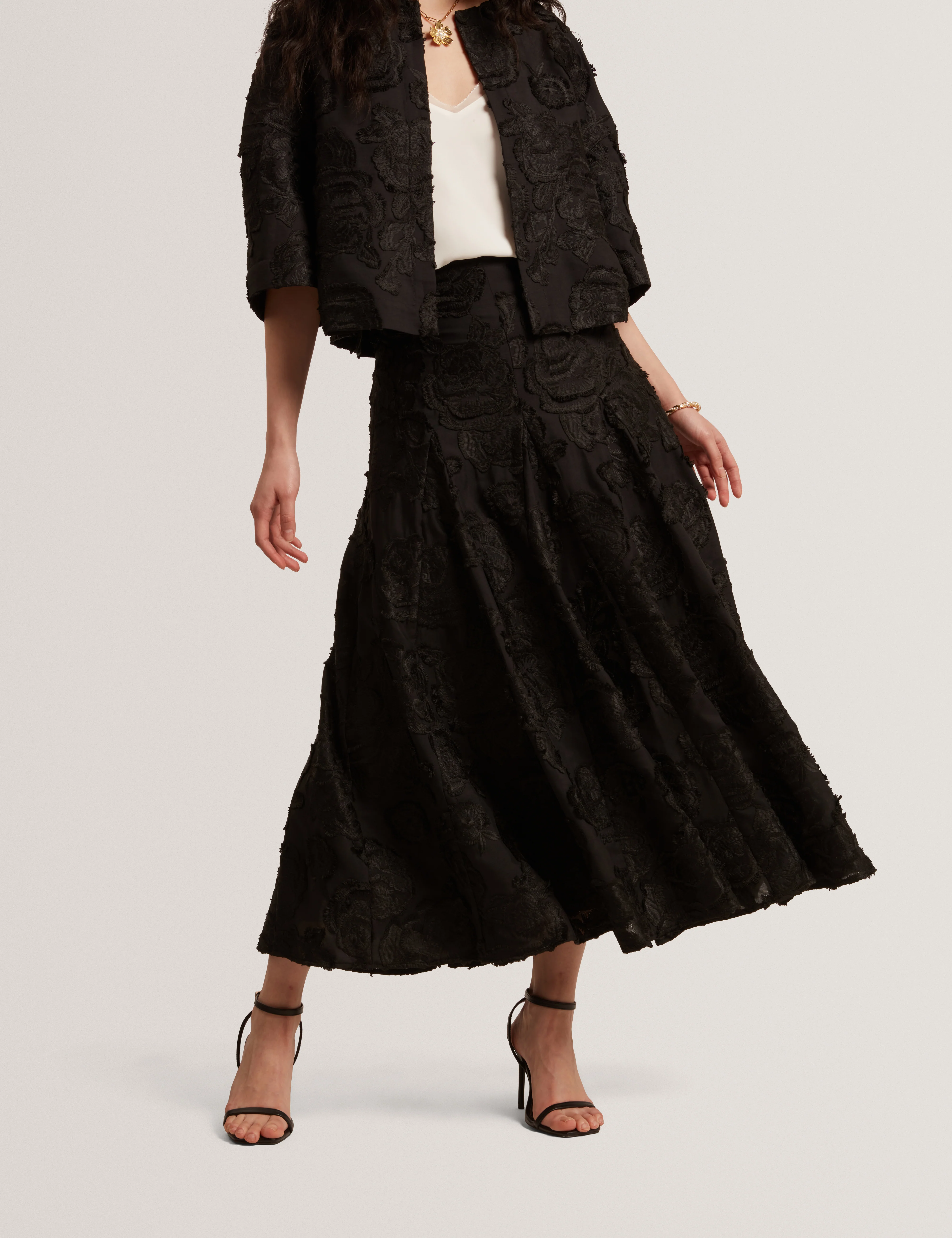 ECCRINA | BLACK