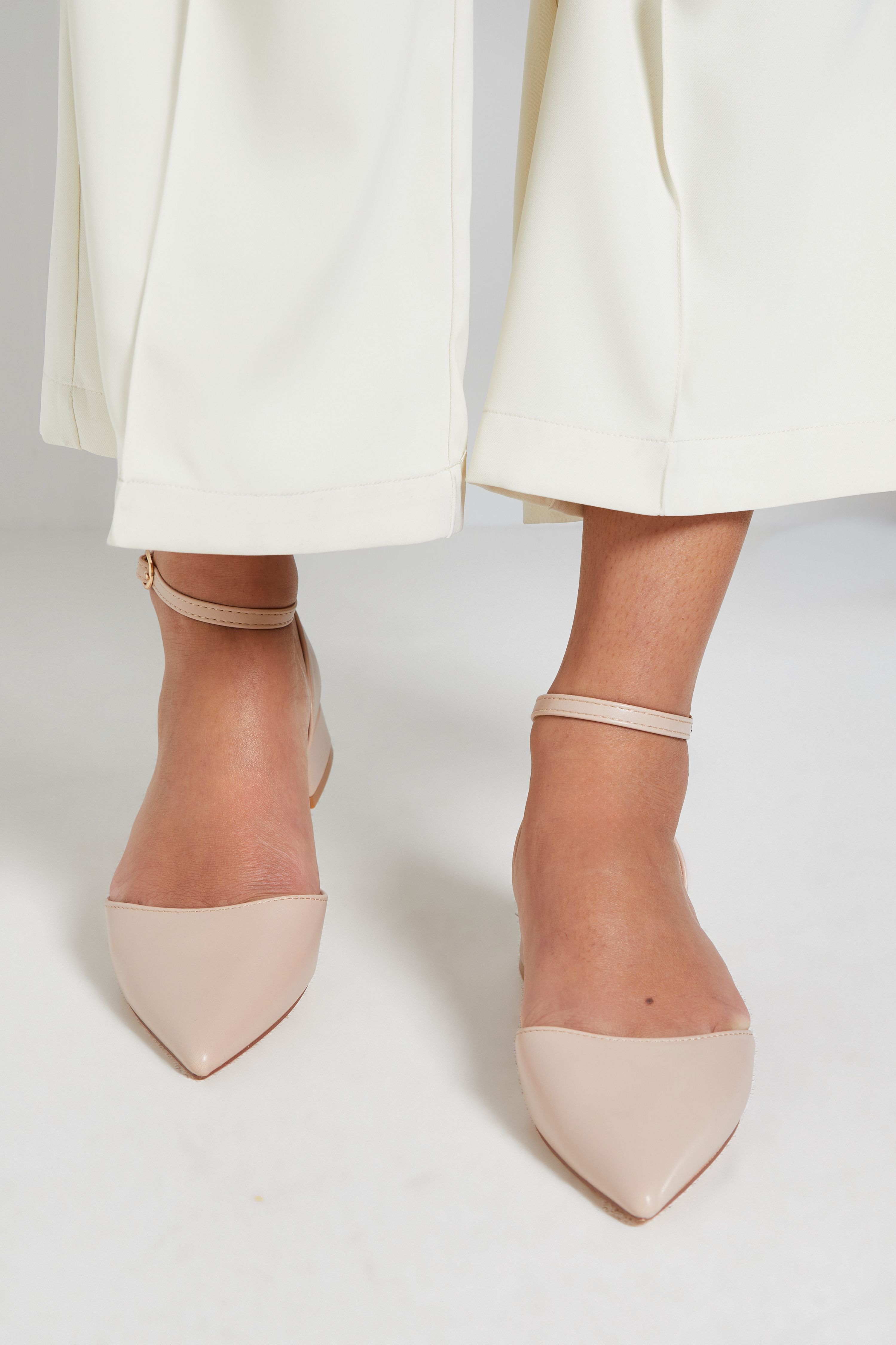 Dorothy Perkins Bennie Faux Leather Pointed Low Block Heel Court Shoes