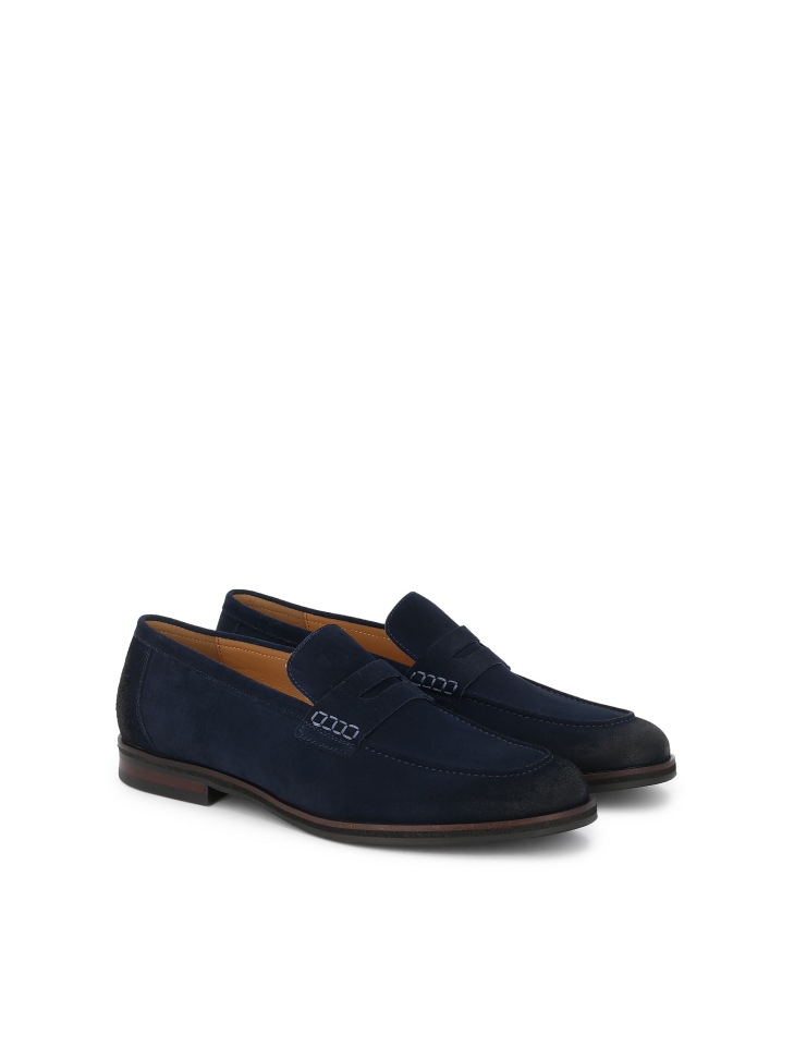 Navy blue loafers in rubbed suede