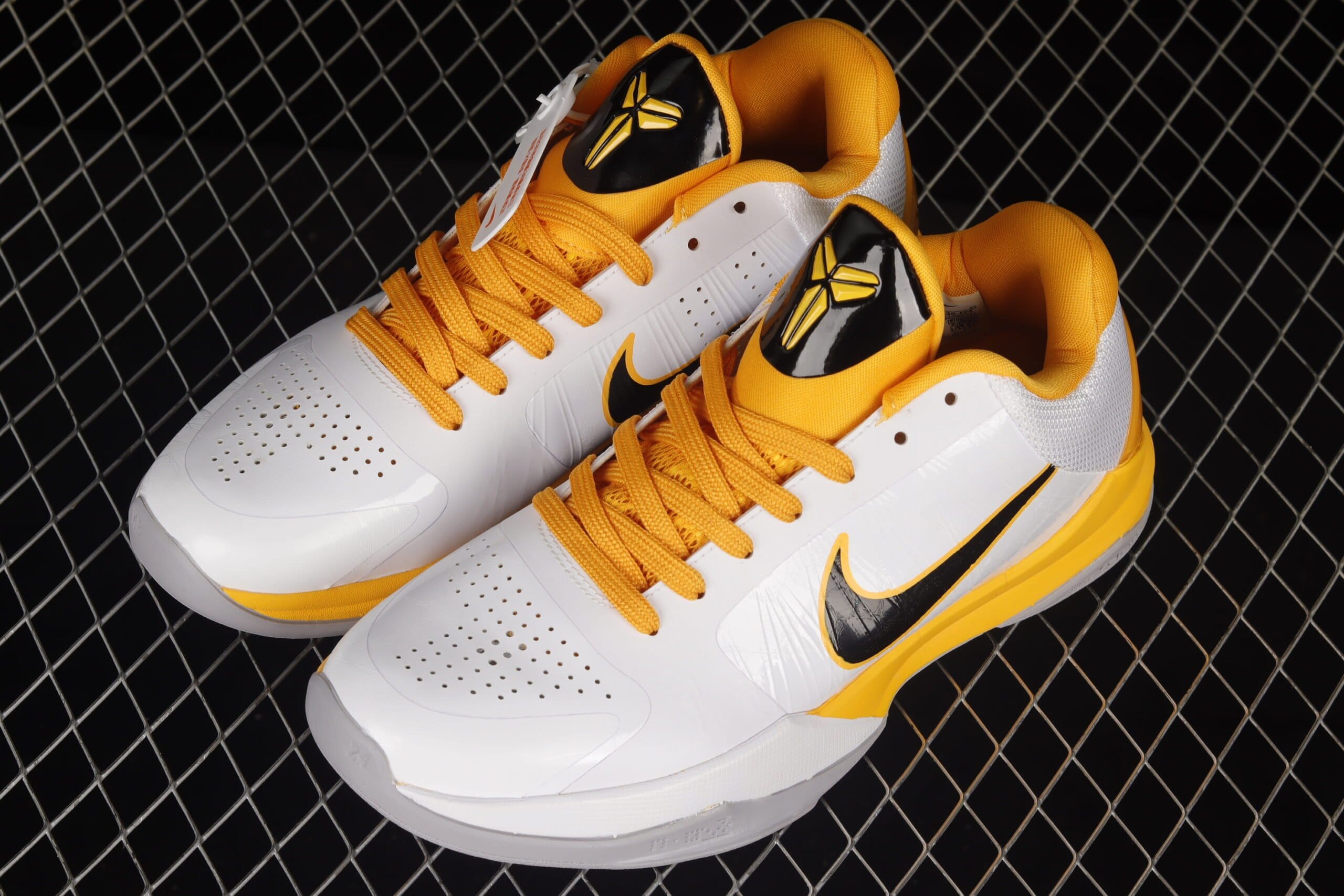 The Nike Zoom Kobe 5 White Del Sol