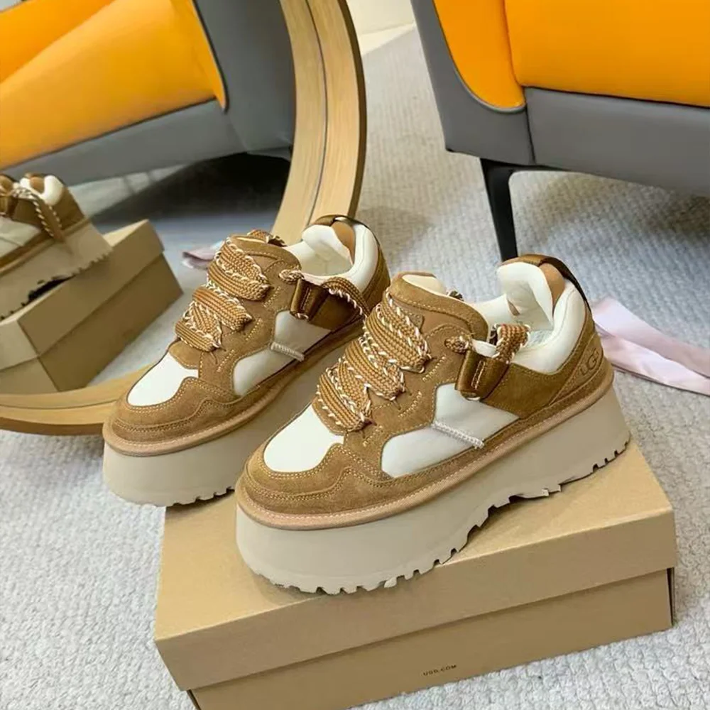 UGG Astromel