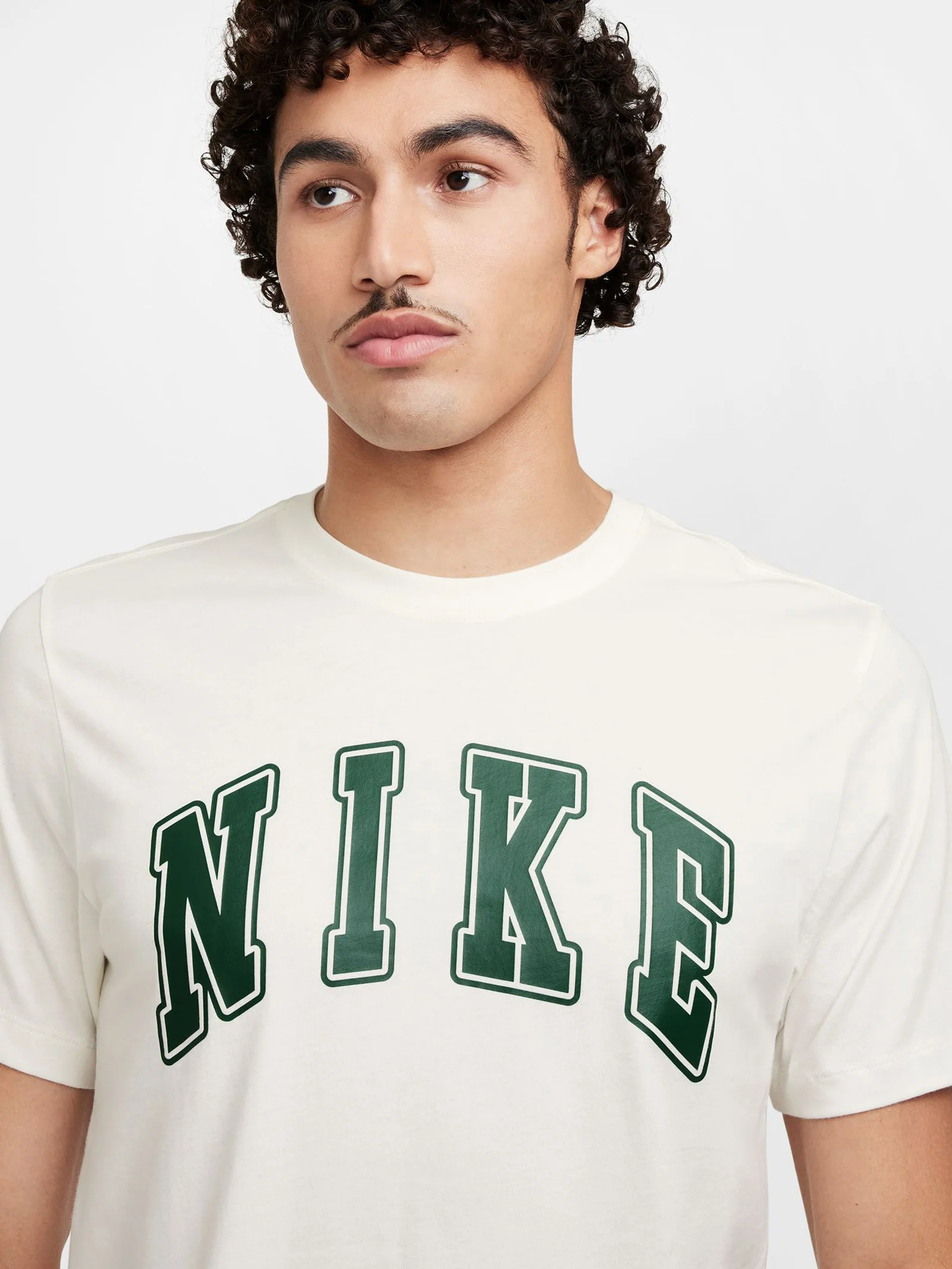 Sportswear Club T-Shirt
