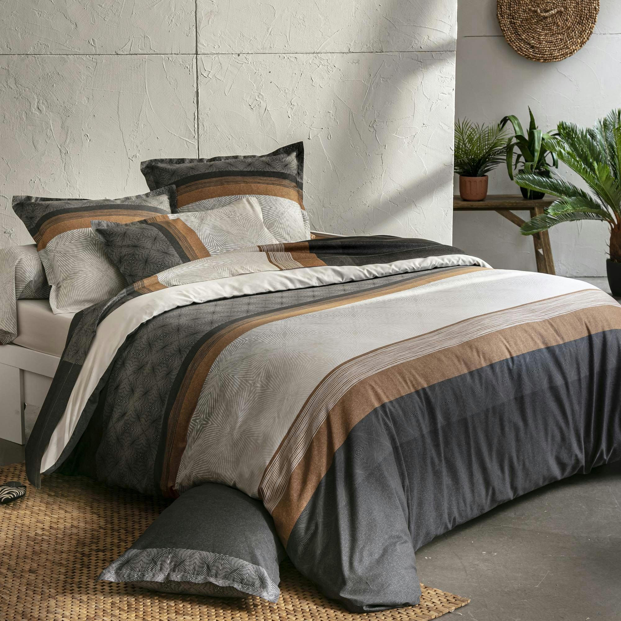 SACHA - Taie volant 63x63 beige sable en coton