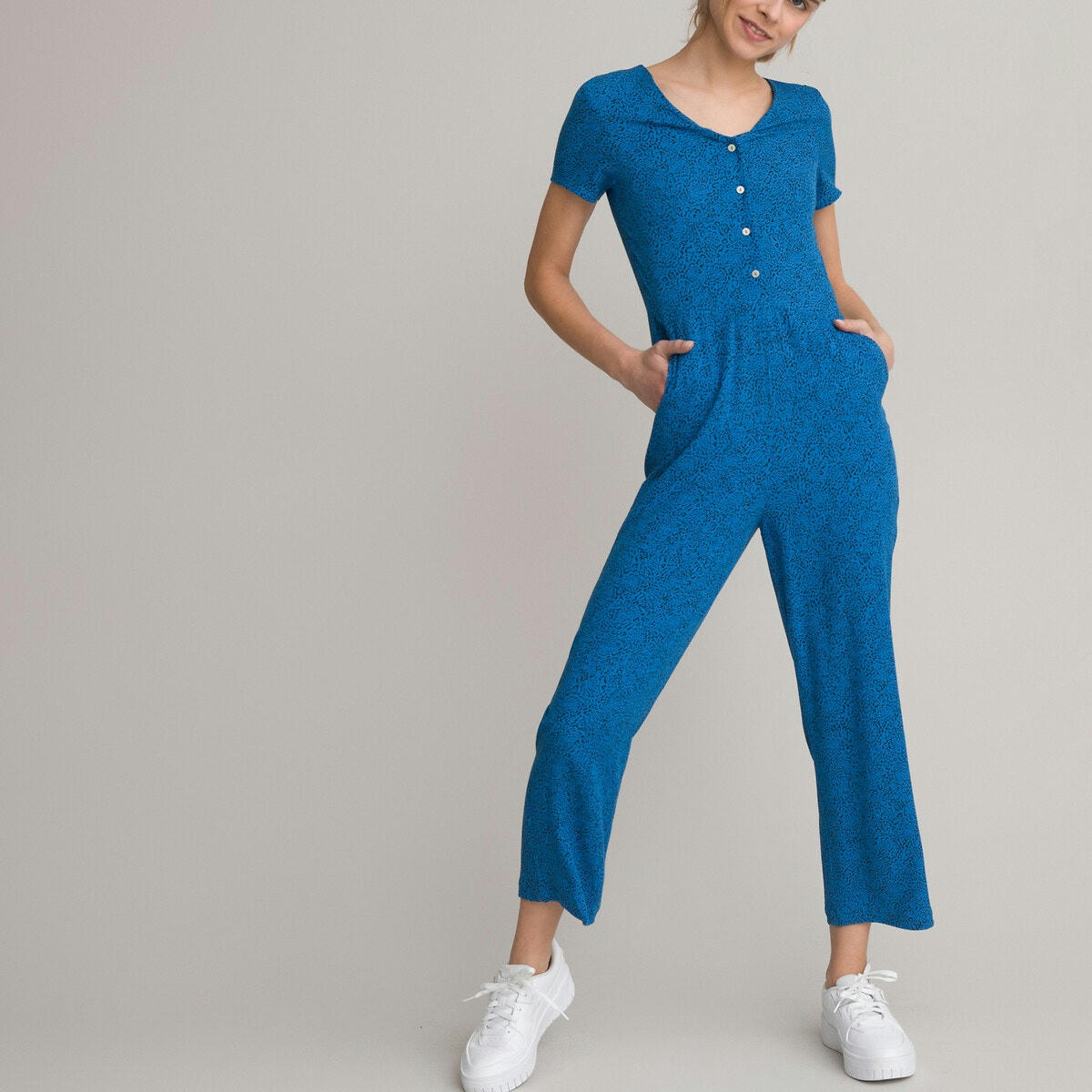 Combinaison pantalon fluide et imprimé, joli dos