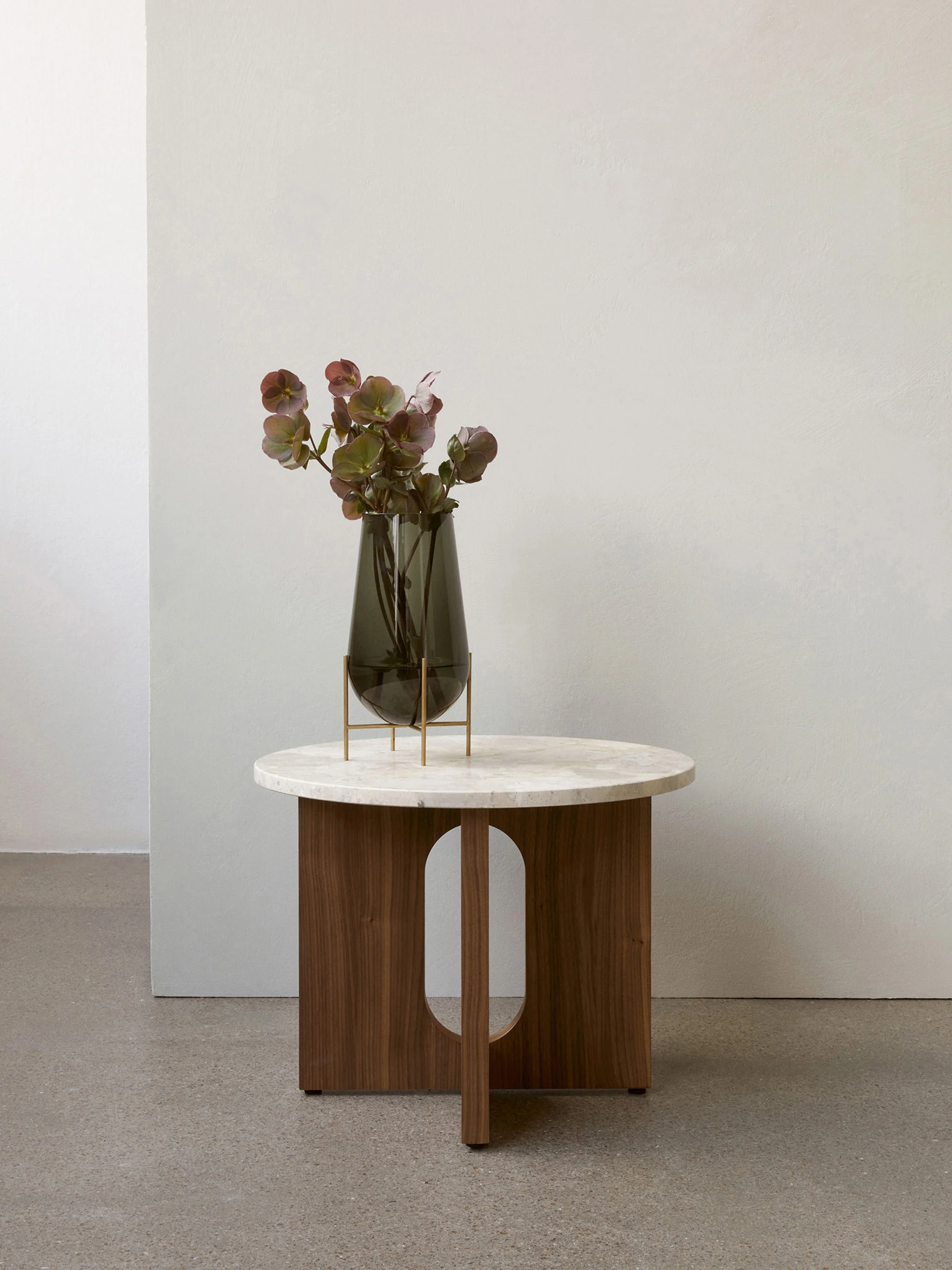 Runder Holz-Beistelltisch Androgyne
