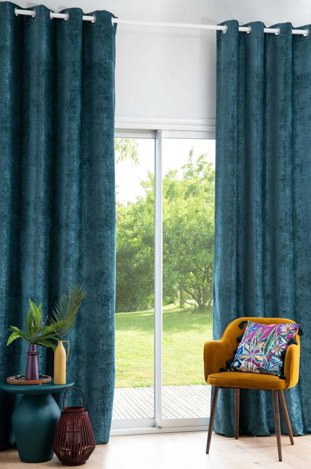 - Rideau à œillets en velours de polyester recyclé effet vieilli bleu canard à l