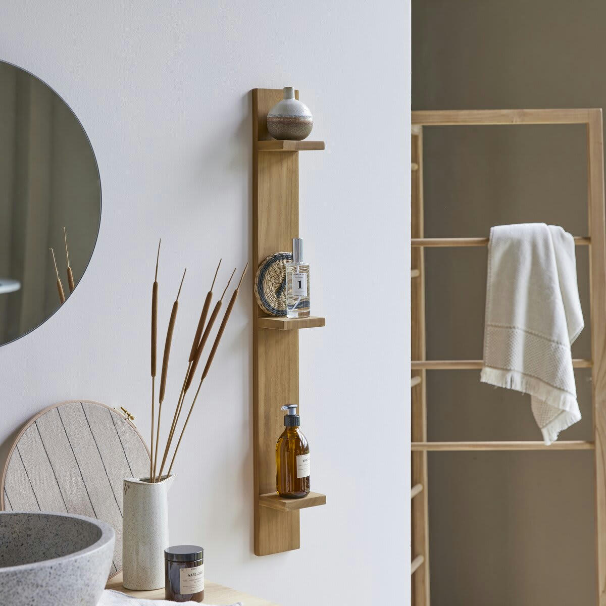 BAHYA - Etagère de salle de bain verticale en teck massif