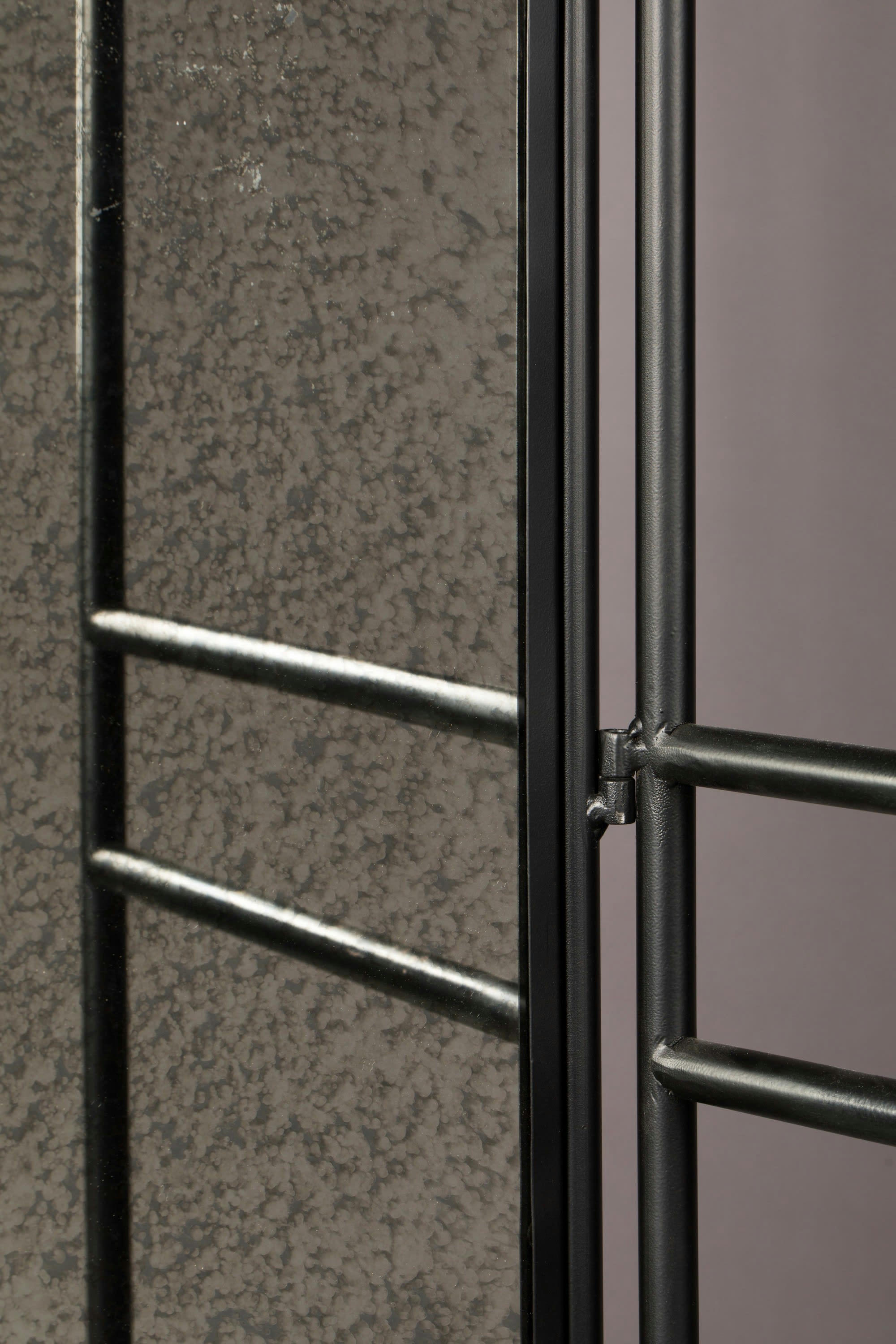 LION - Paravent en fer noir