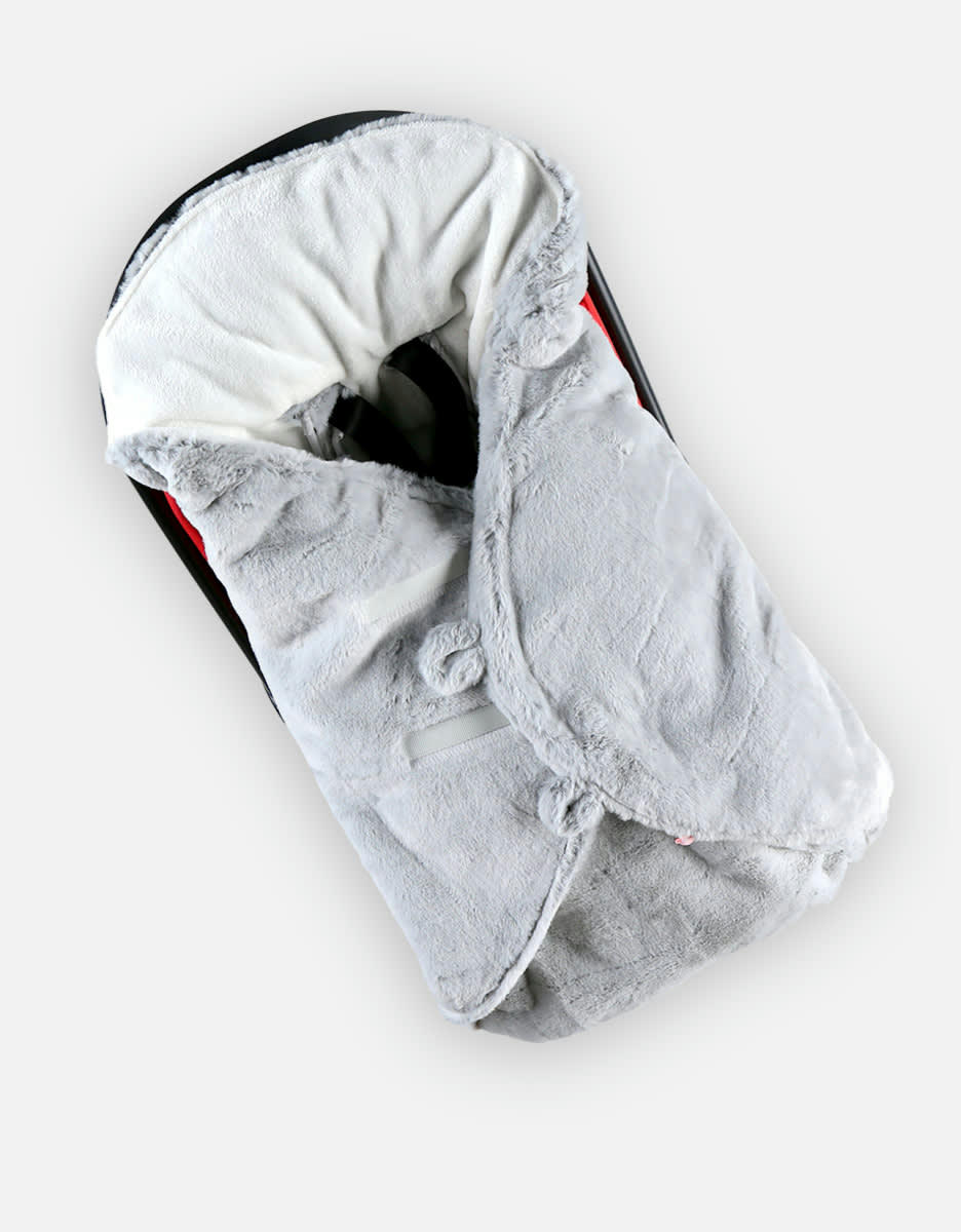 - Couverture promenade en fausse fourrure