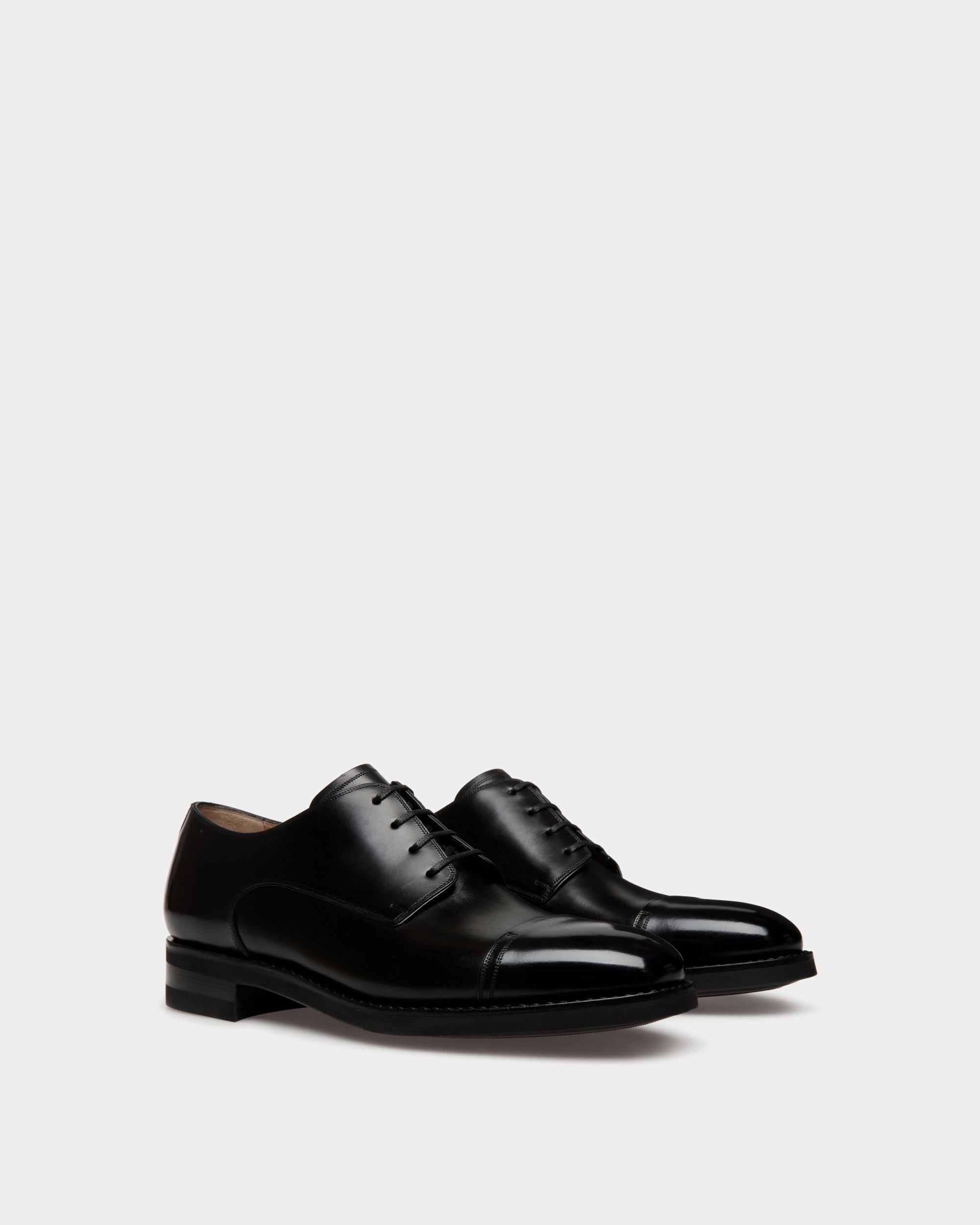 Scribe Un Derby-Schuh Aus Leder In Schwarz