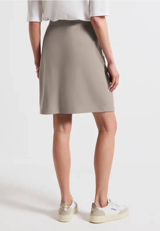 Rock mit seitlichem Schlitz