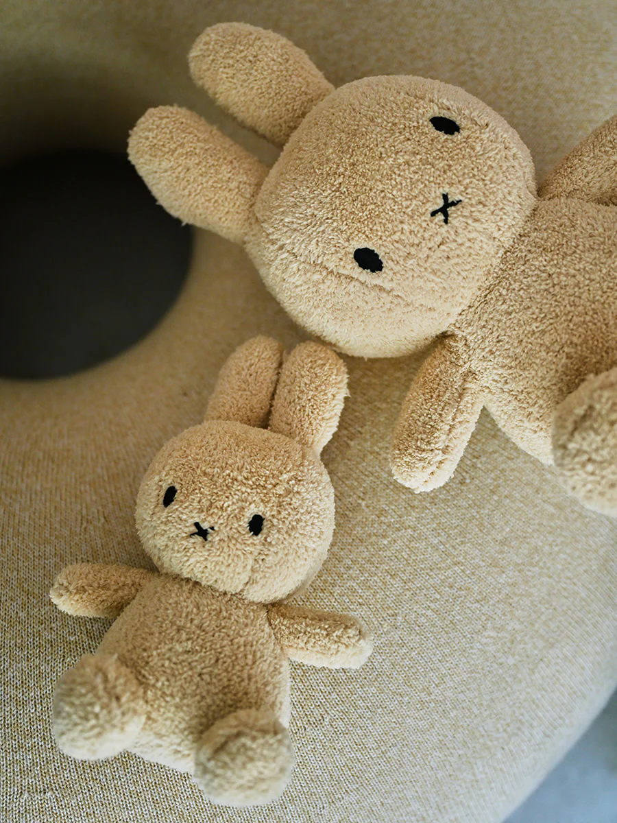 Handgefertigtes Kuscheltier Miffy, H 23 cm