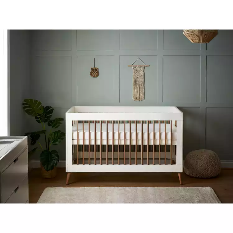 Obaby?Maya Cot Bed - White with Natural