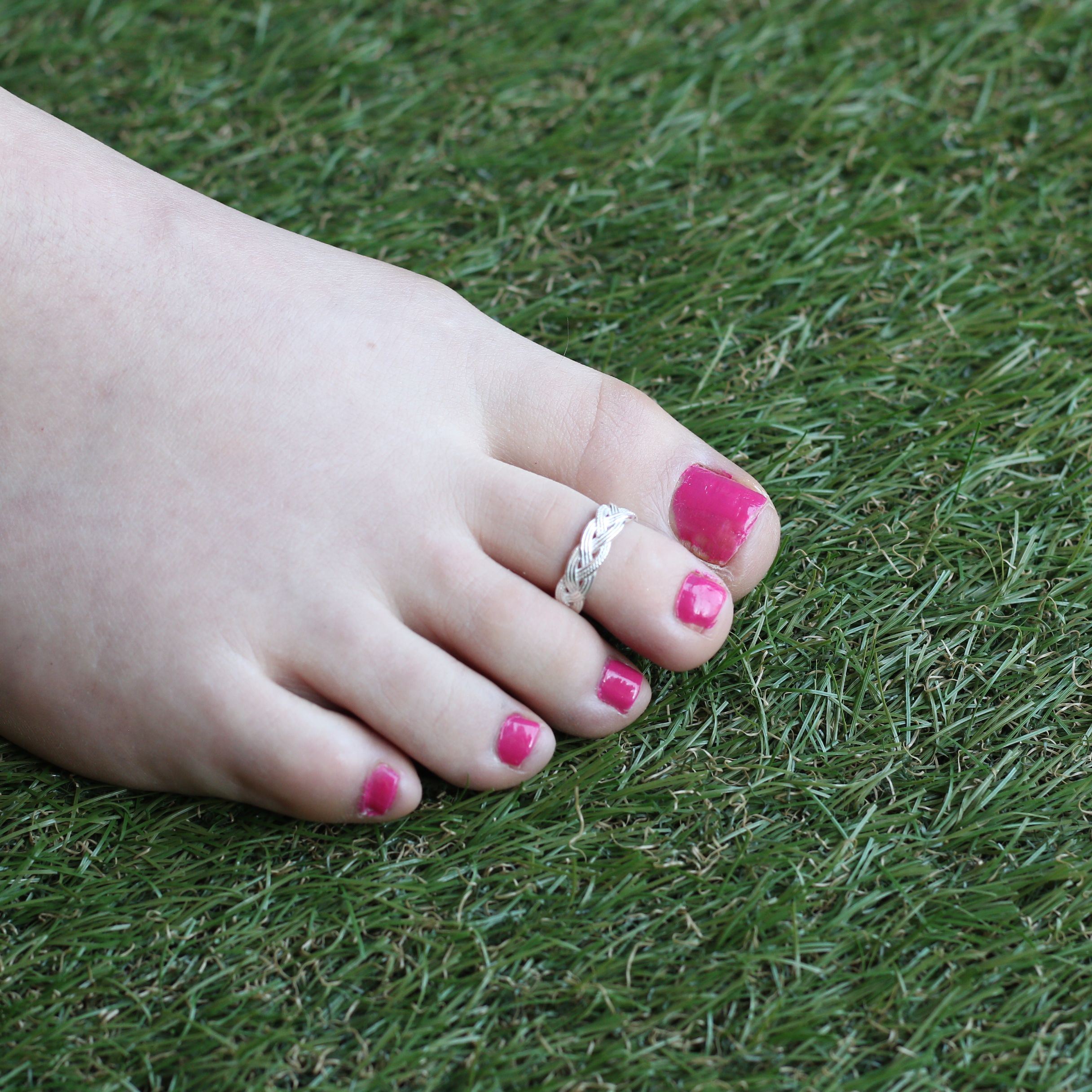 The Colourful Aura Sterling Silver Braided Twist Wide Bohemian Band Toe Ring