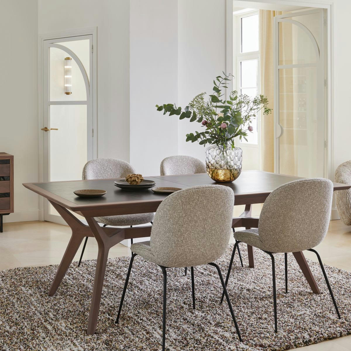 CANNES - Table extensible en noyer, plateau céramique