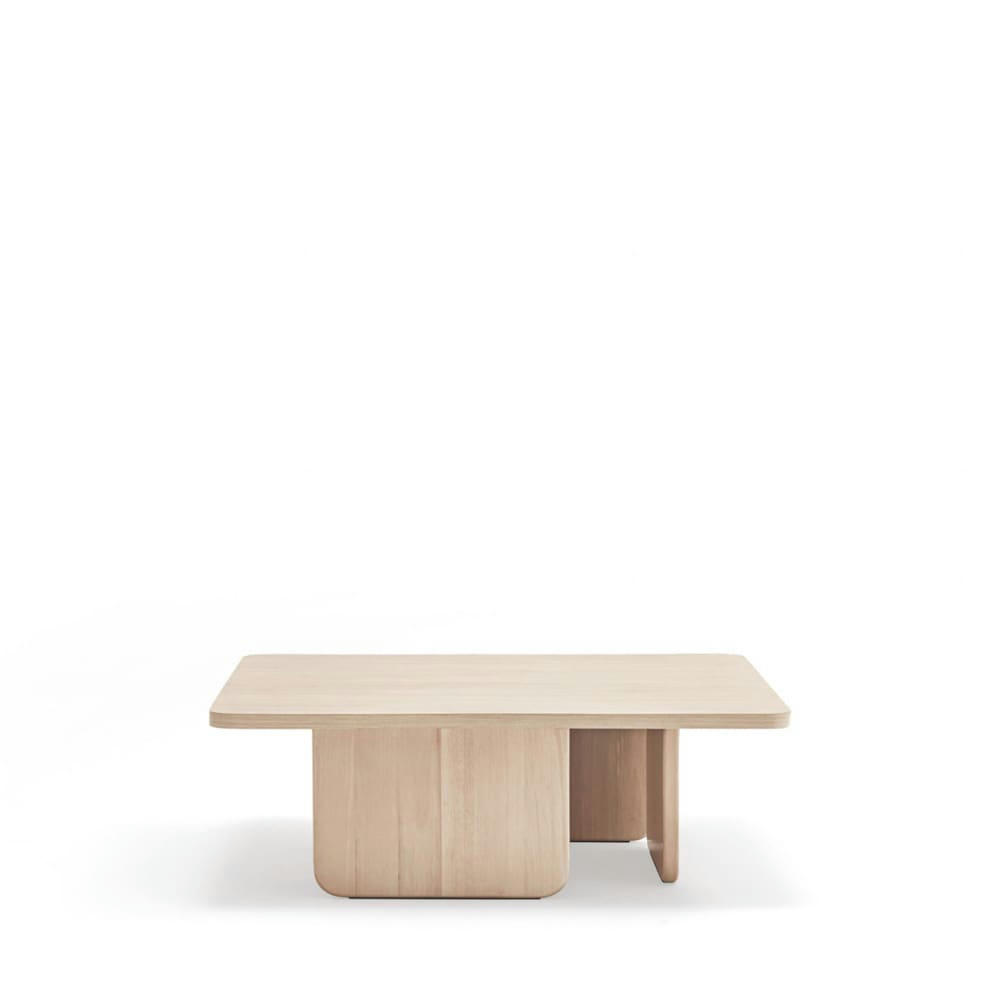 ARQ - Table basse carrée en bois clair