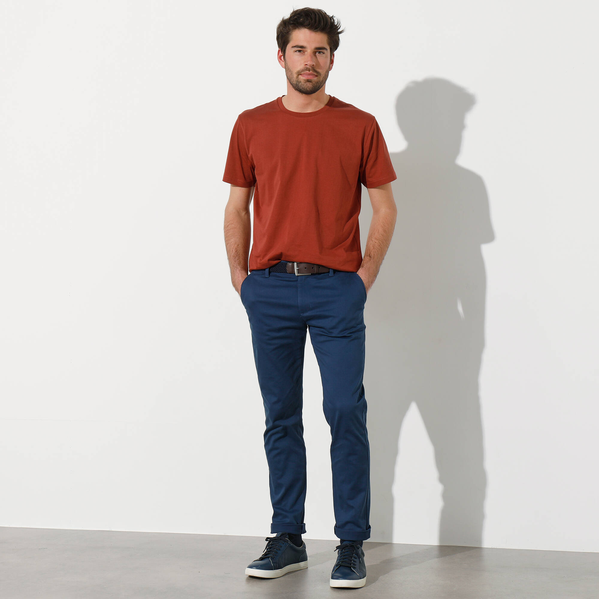 Pantalon chino élastiqué c&ocirc;tés - entrej. 82 cm
