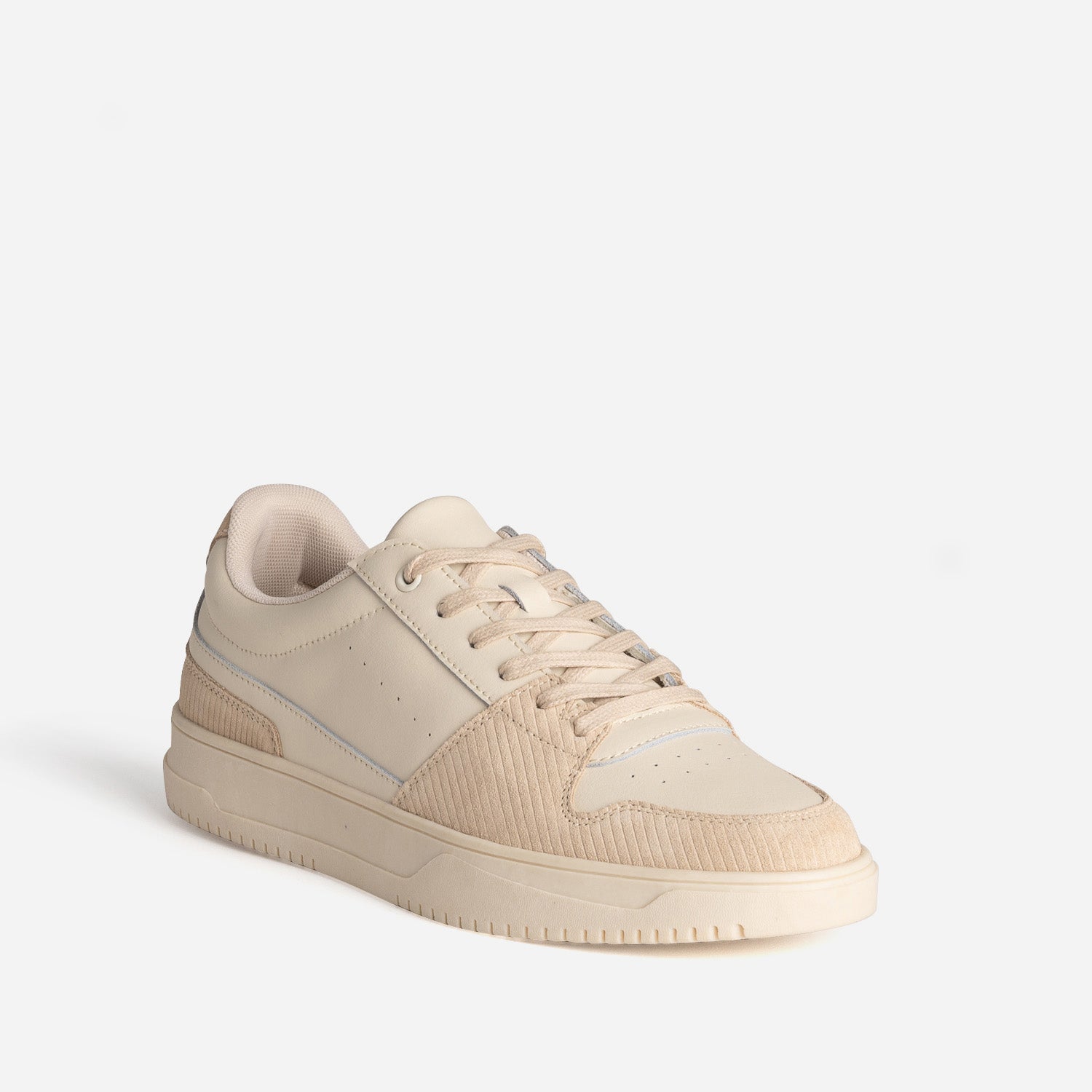 Tennis beige cuir et velours côtelé