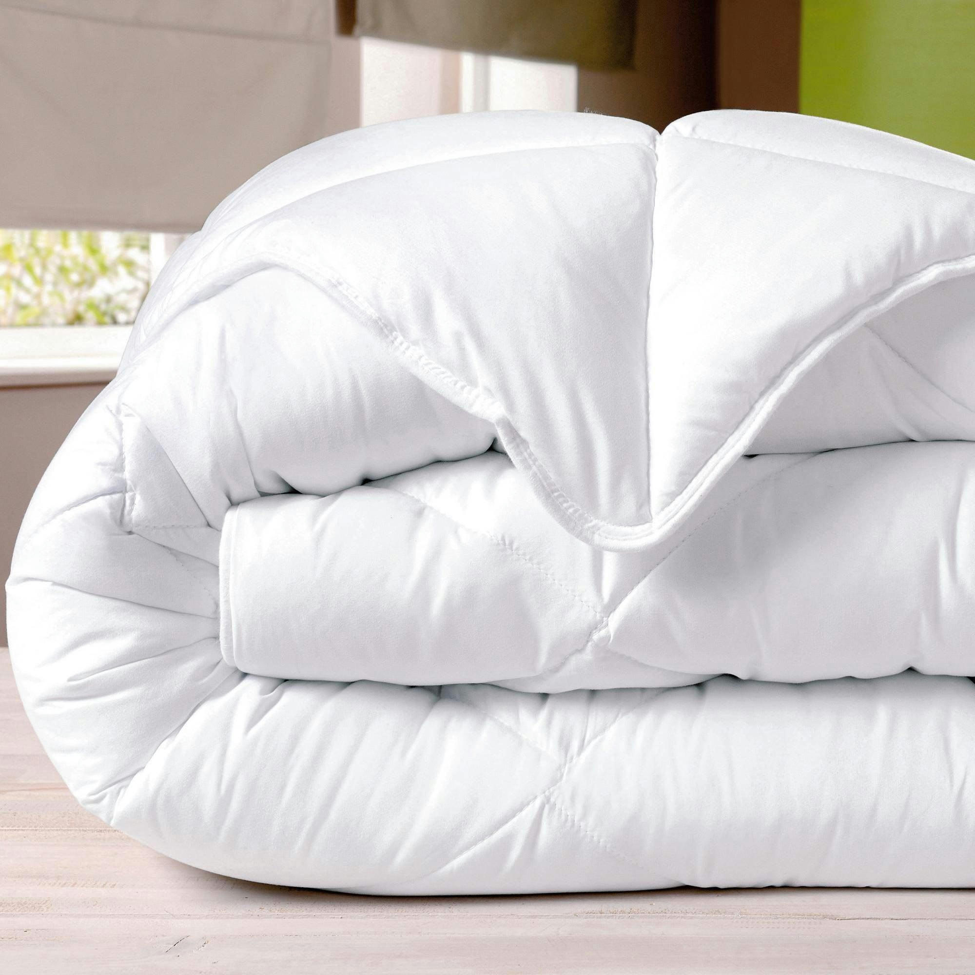 HYGIAFILL - Couette chaude 260x240 blanc en polyester