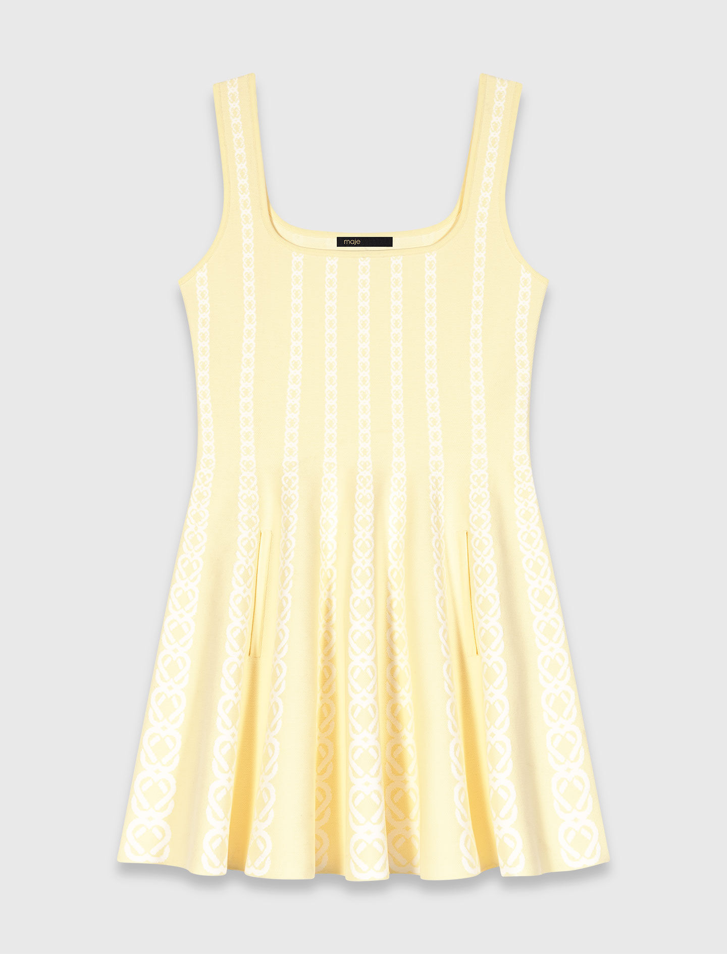 Robe courte en maille jacquard