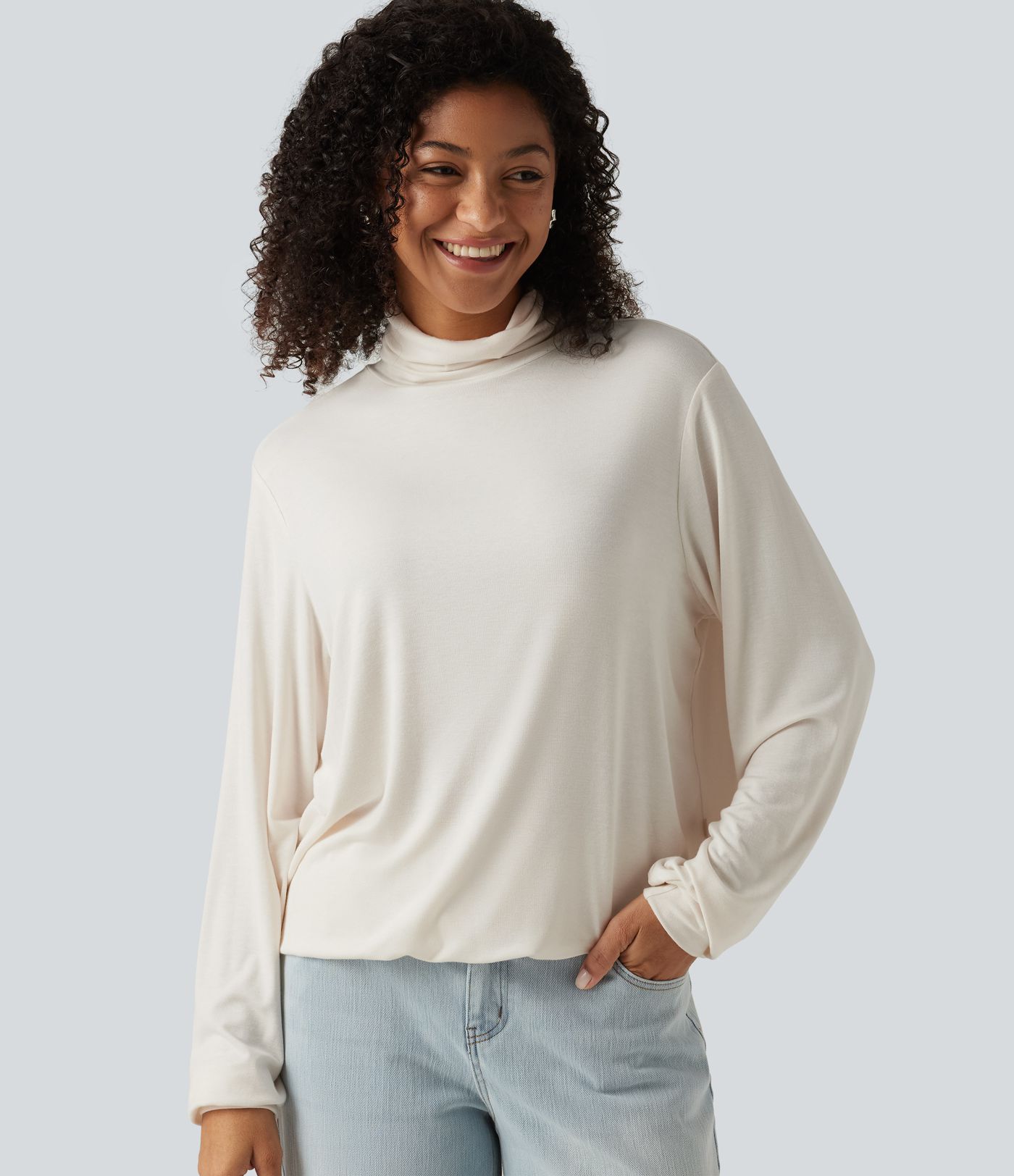 T-shirt ample à col bénitier, épaules tombantes et manches longues