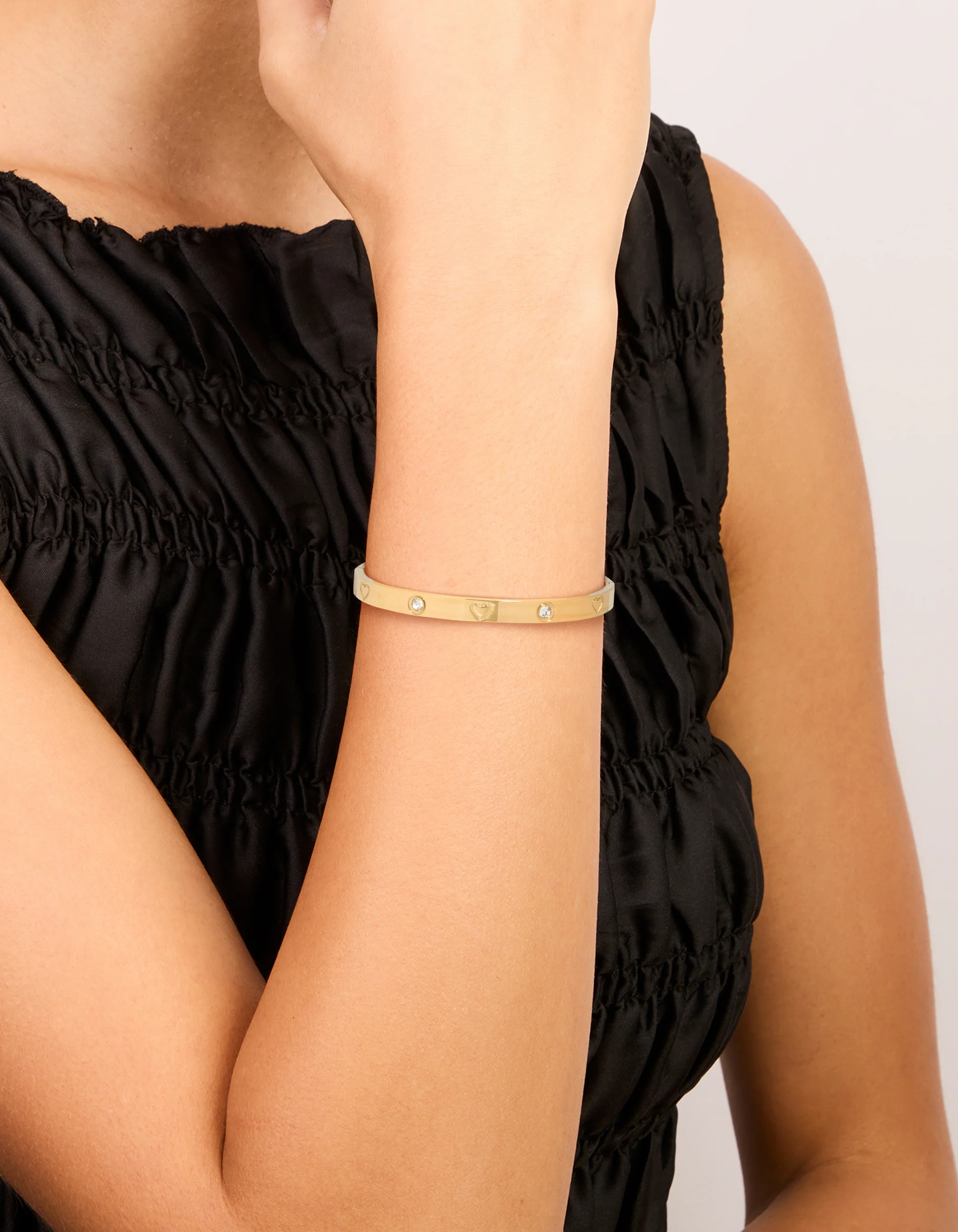Waterproof Gold Plated Stainless Steel Cubic Zirconia Heart Bangle