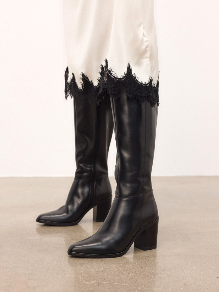 Classic black boots with wide heels