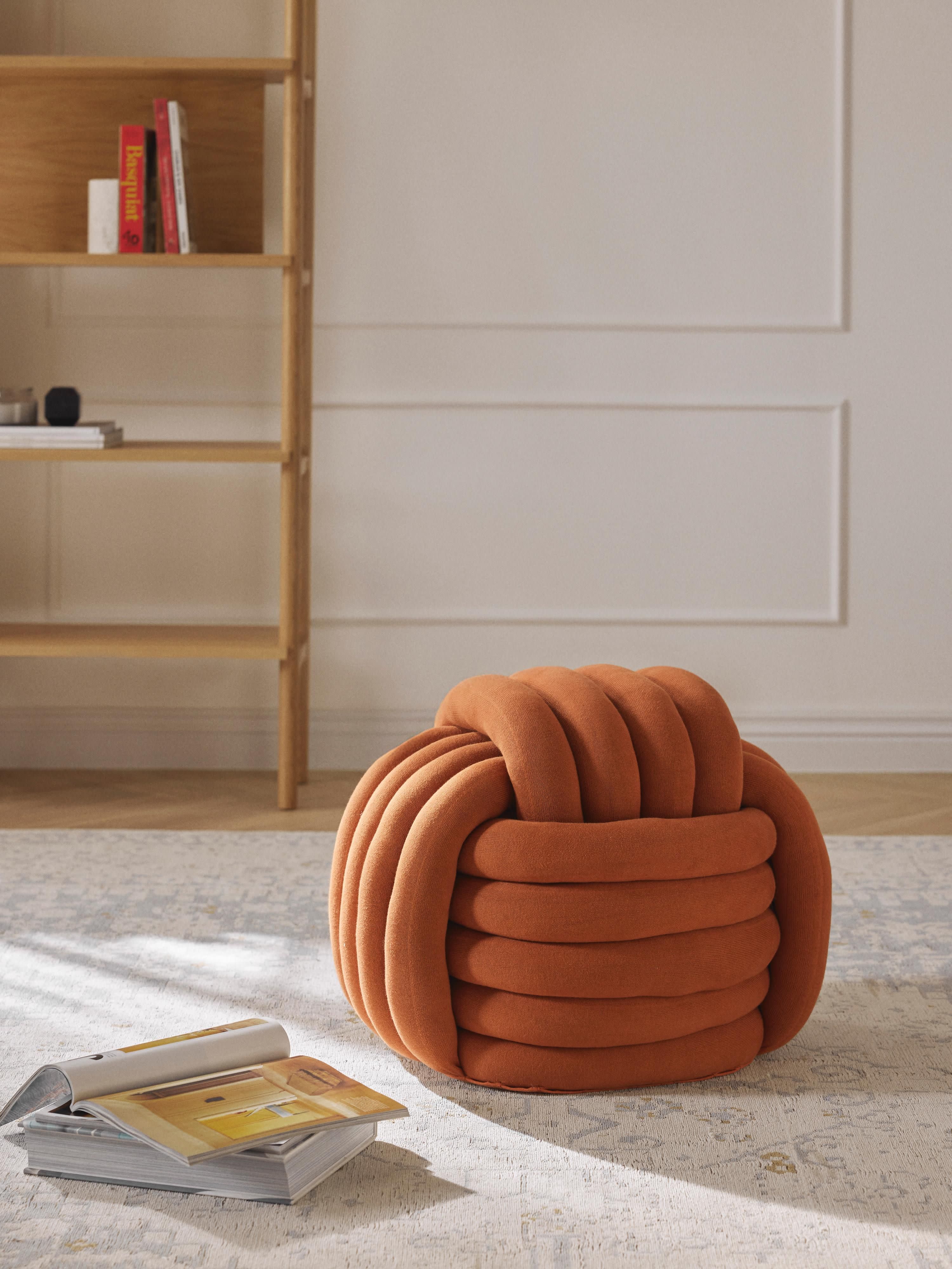 Knoten-Pouf Twist