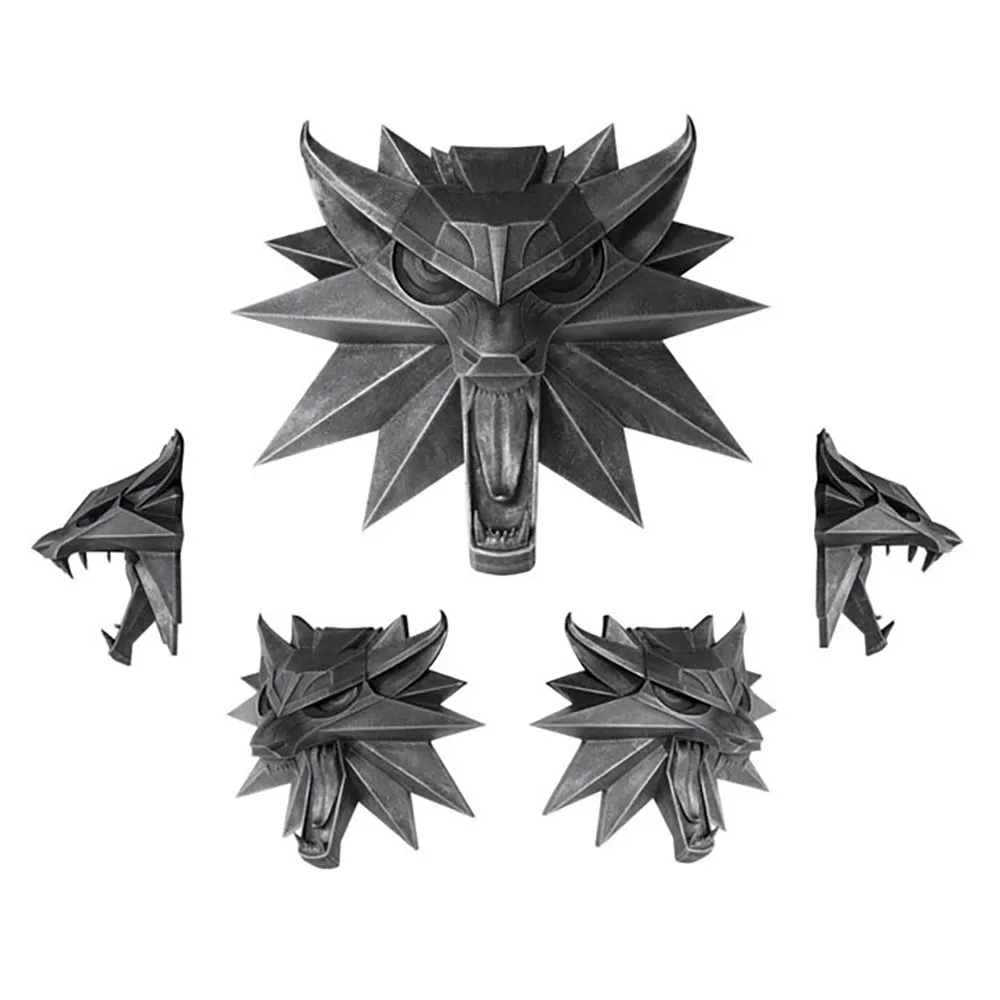 Dark Horse The Witcher Geralt Wolf Wall Sculpture Figure
