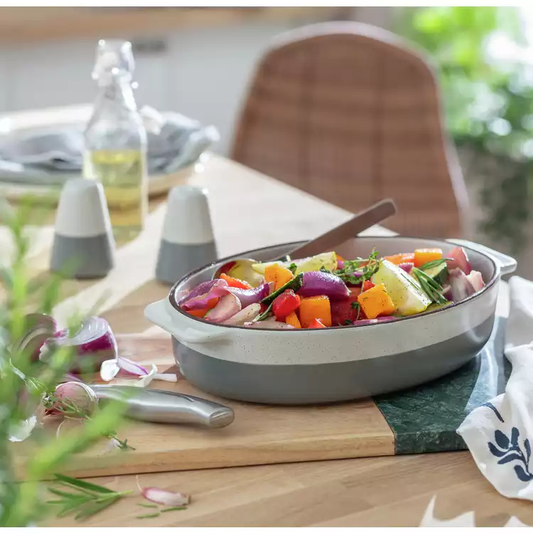 Habitat Speckle 29cm Medium Ceramic Oval Roaster