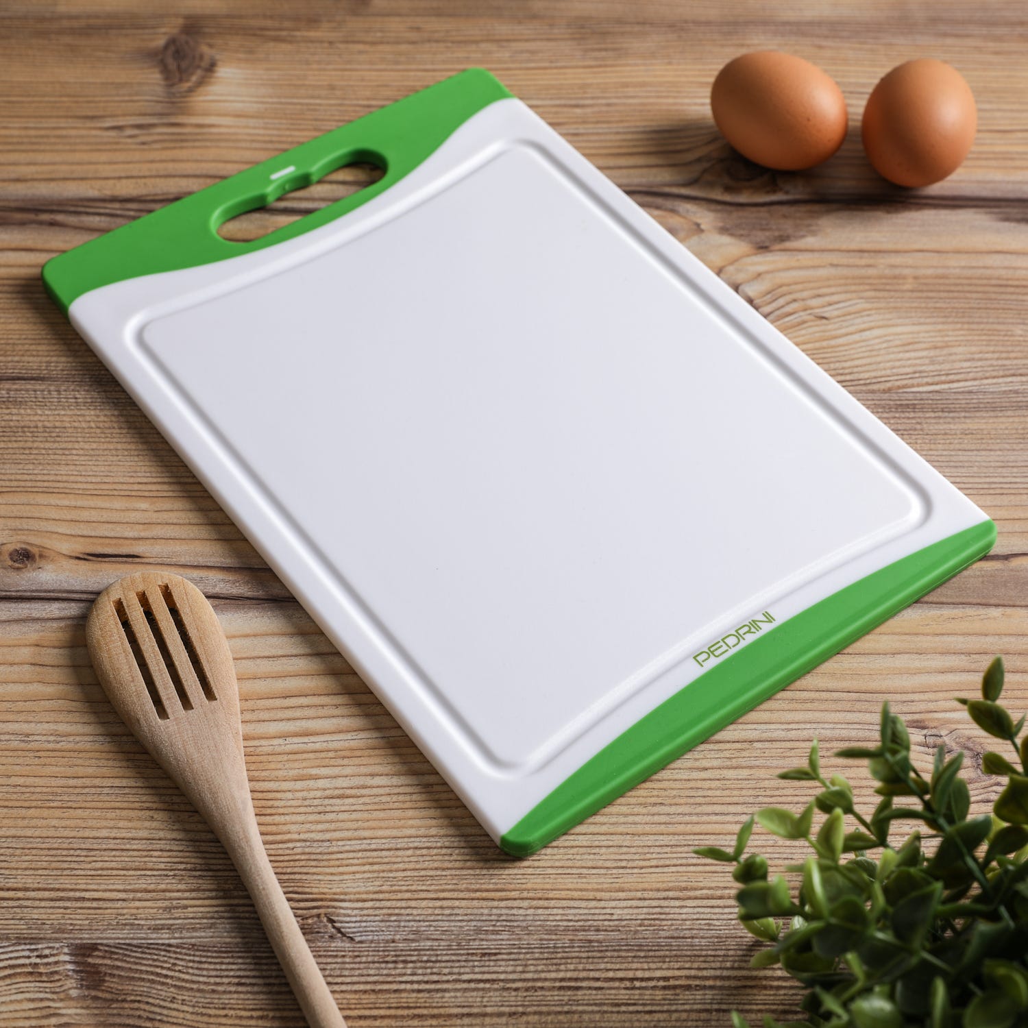 Tagliere 29x20 cm in plastica con bordi in gomma