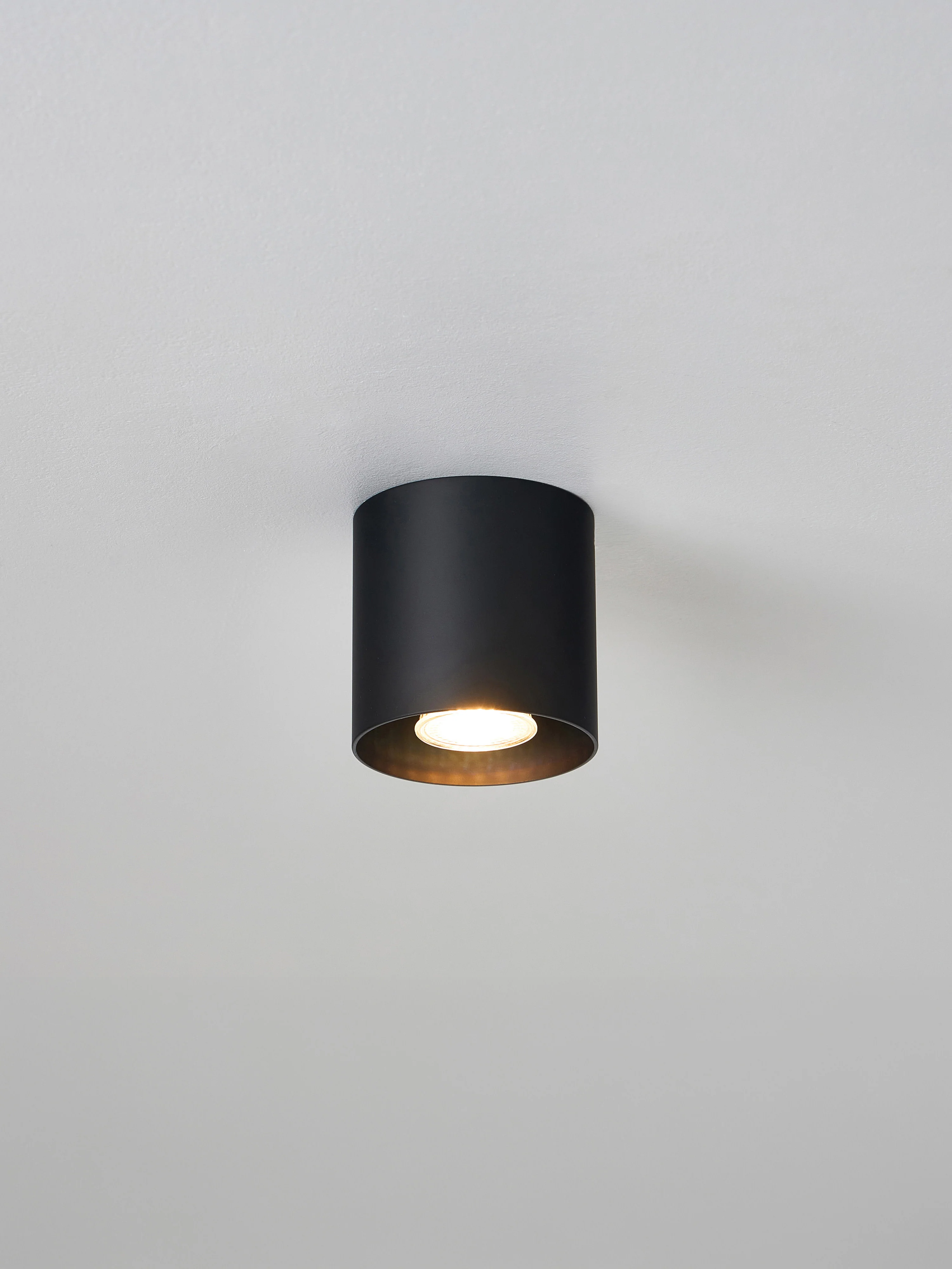 Deckenspot Roda