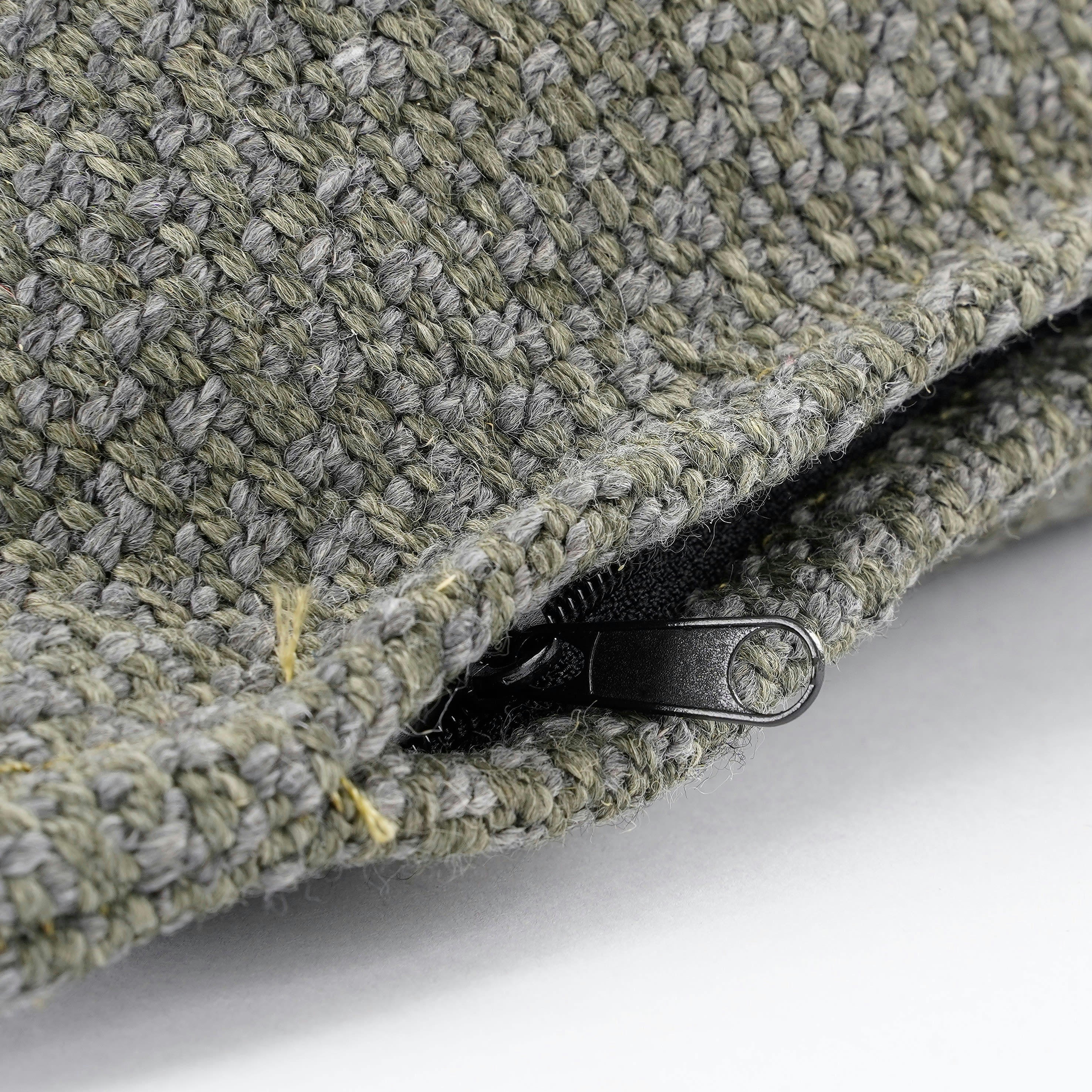 NATALIE - Coussin en polyester recyclé vert 45x45