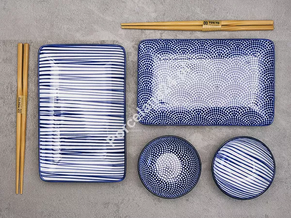 Zestaw do sushi dla 2 osób (4 el.) z pałeczkami Tokyo Design Studio - Nippon Blue 17991