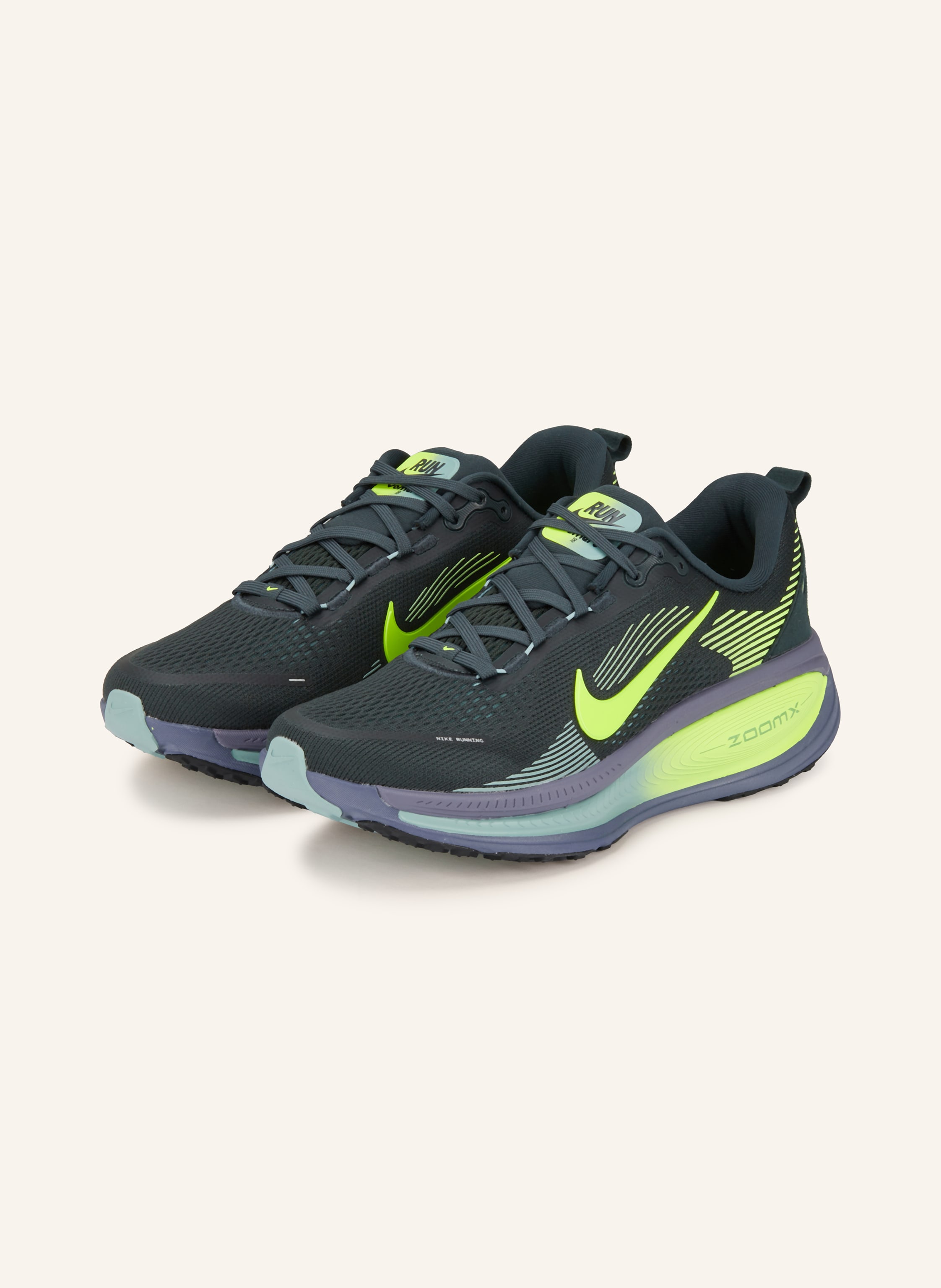 Nike Laufschuhe VOMERO 18